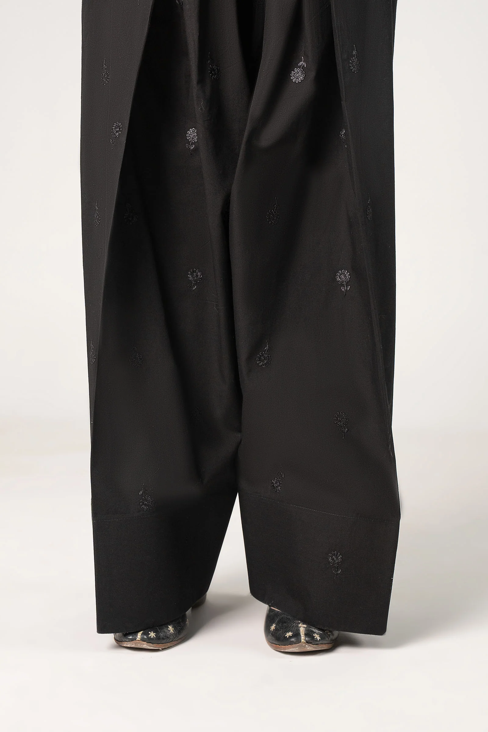 Embroidered Cambric Shalwar - Image 3