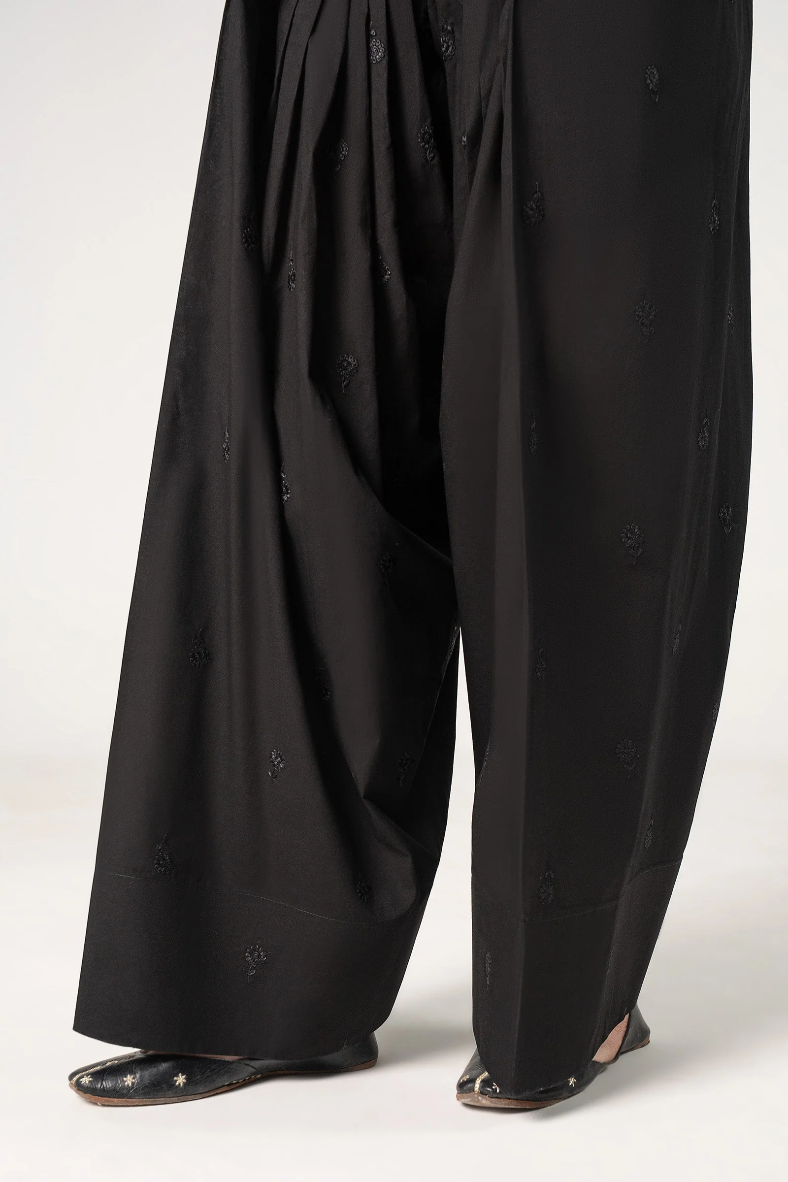 Embroidered Cambric Shalwar - Image 4