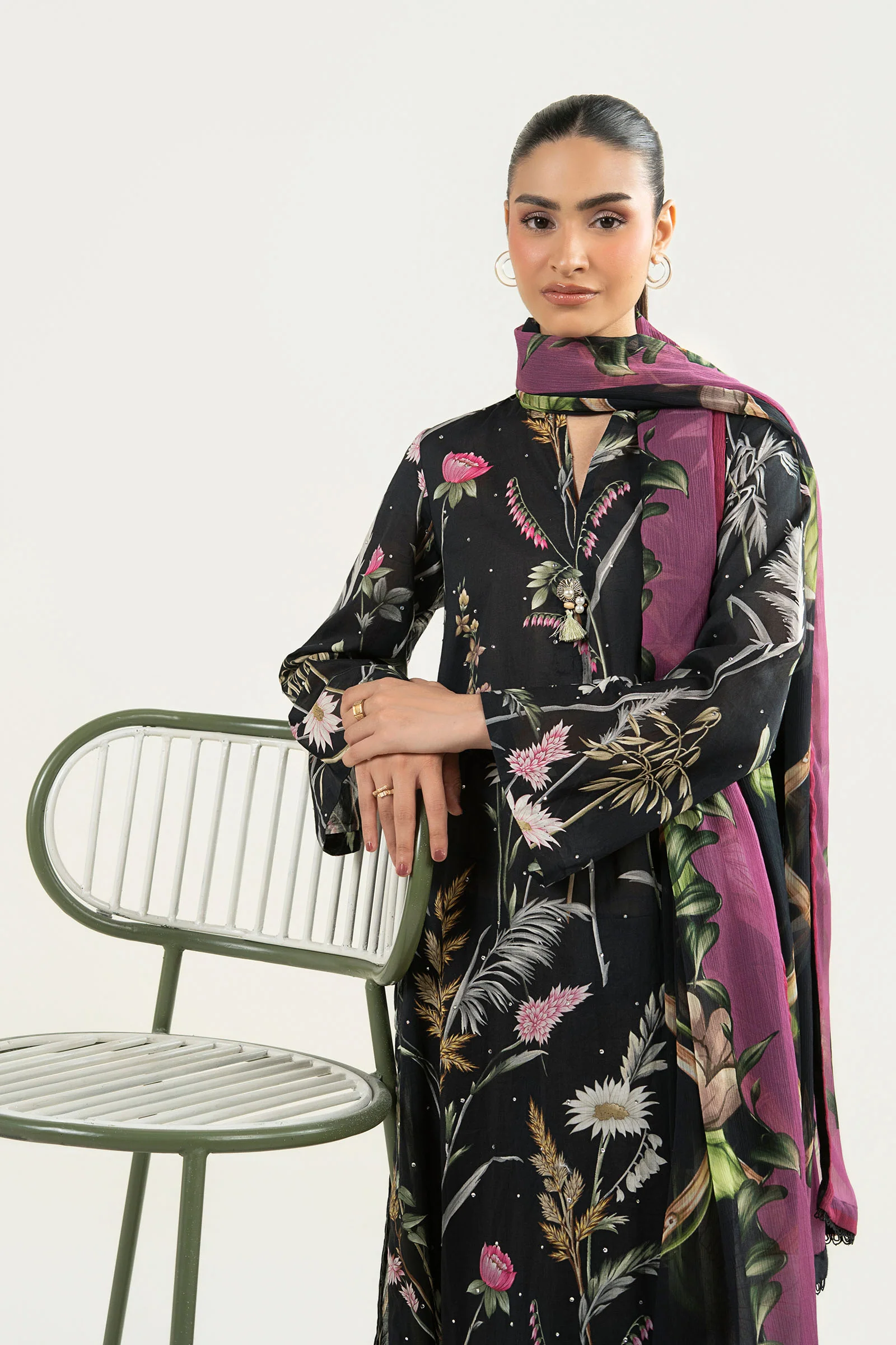 2 Pc Embroidered Lawn Suit - Image 2