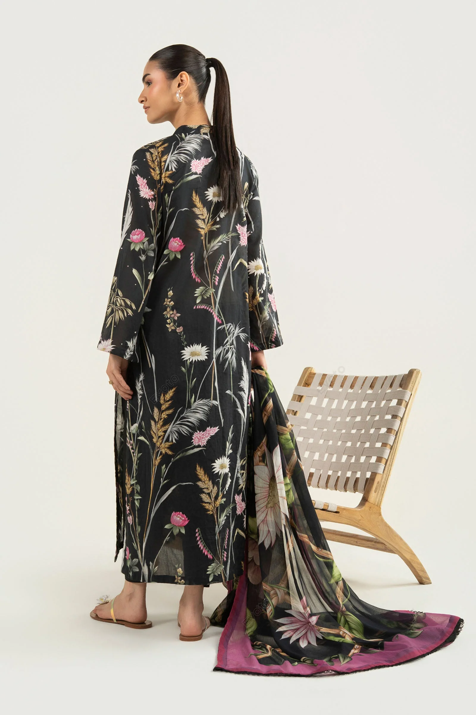 2 Pc Embroidered Lawn Suit - Image 5