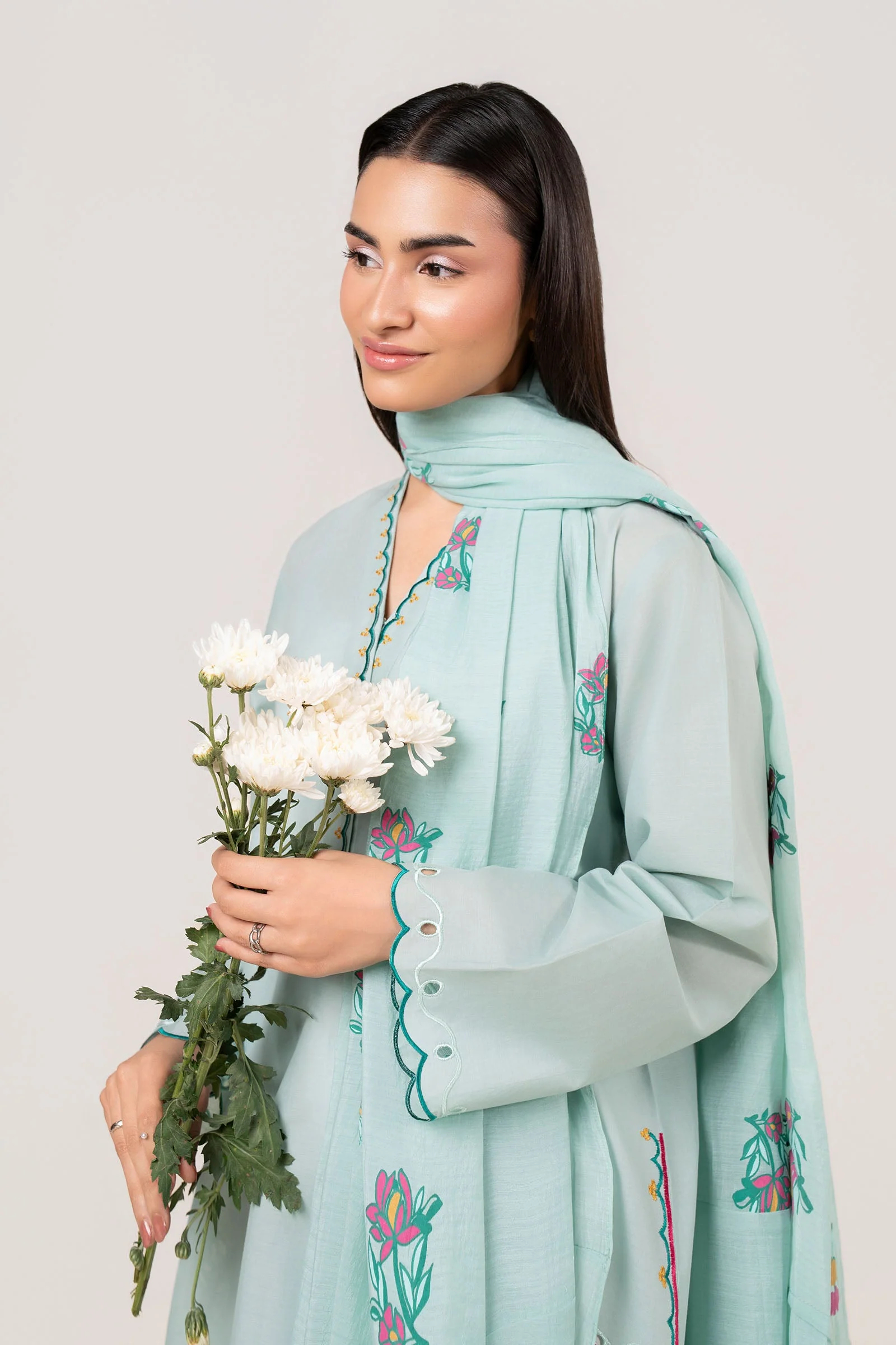2 Pc Embroidered Lawn Suit - Image 4