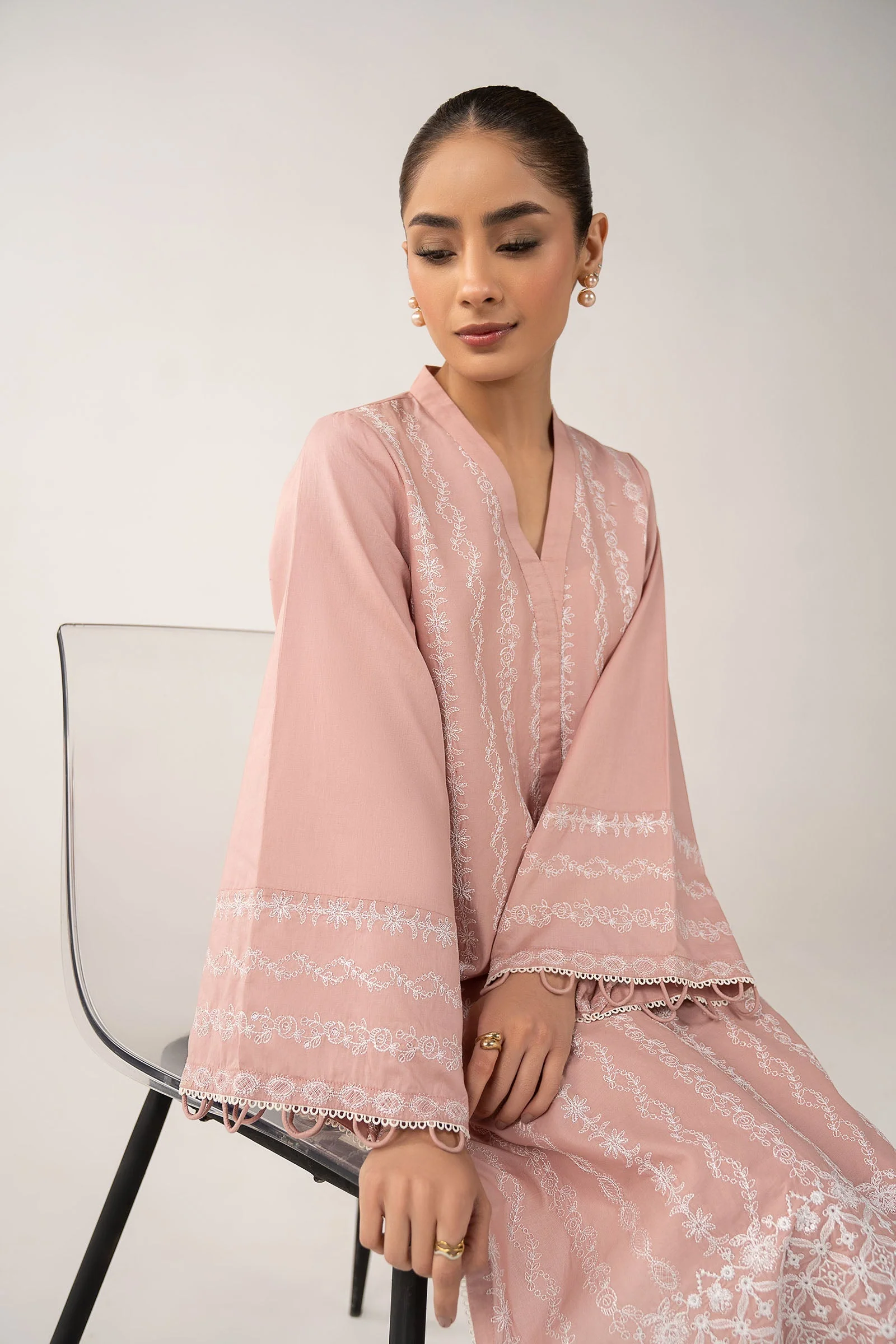 2 Pc Embroidered Lawn Suit - Image 5