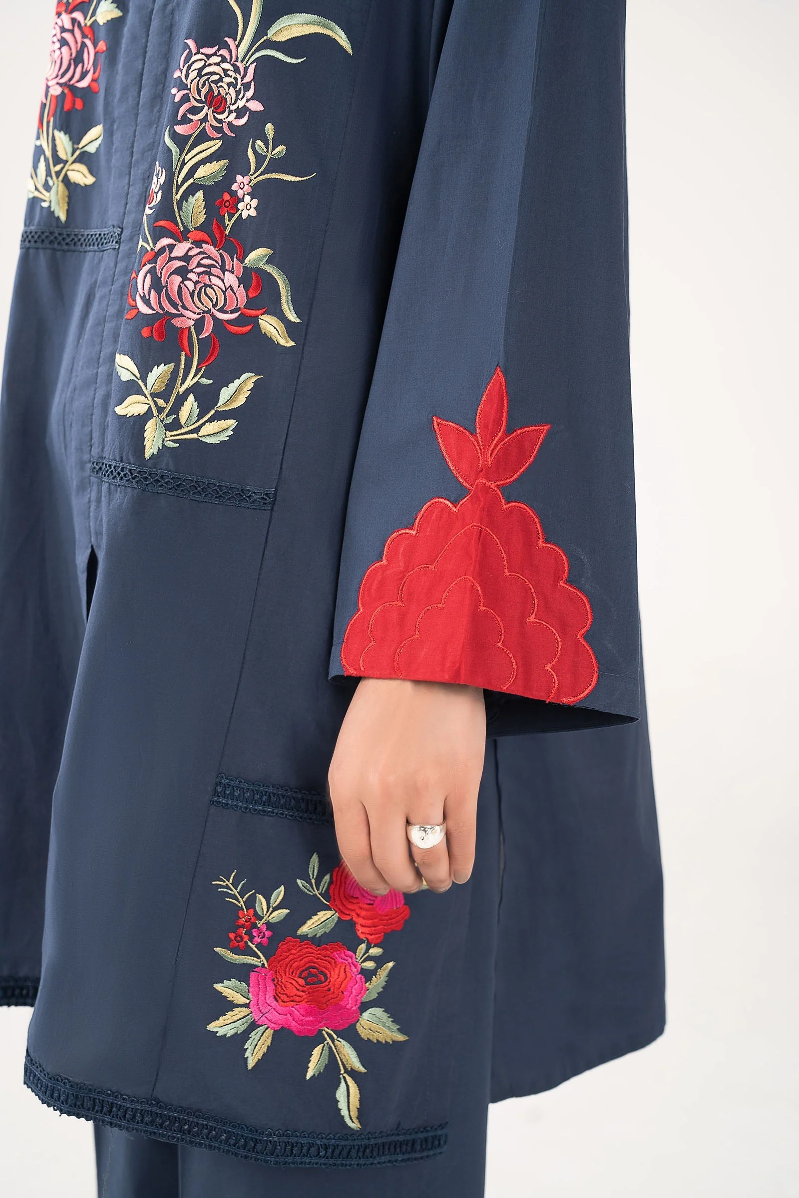 2 Pc Embroidered Lawn Suit - Image 7