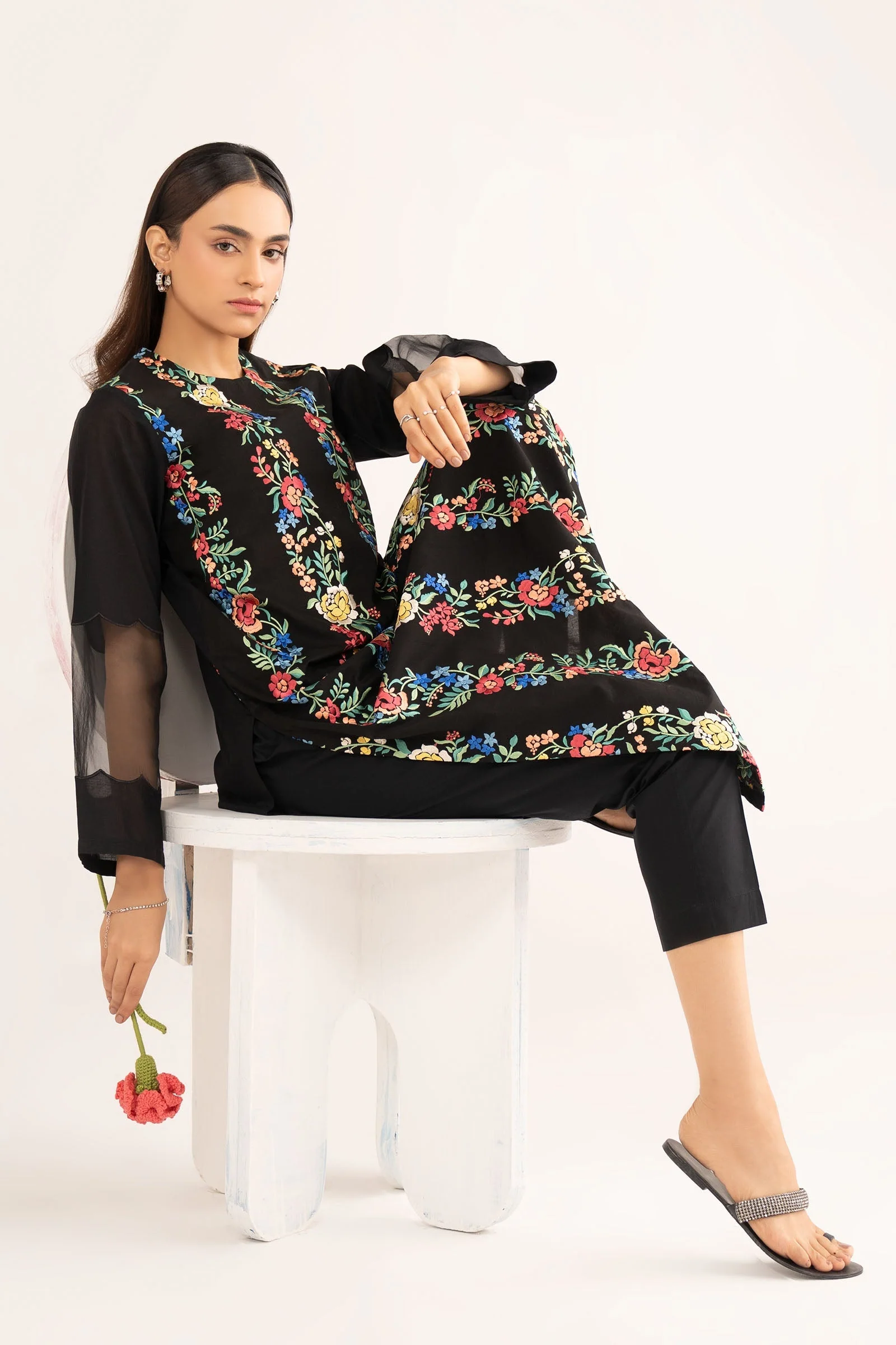 2 Pc Embroidered Lawn Suit - Image 3