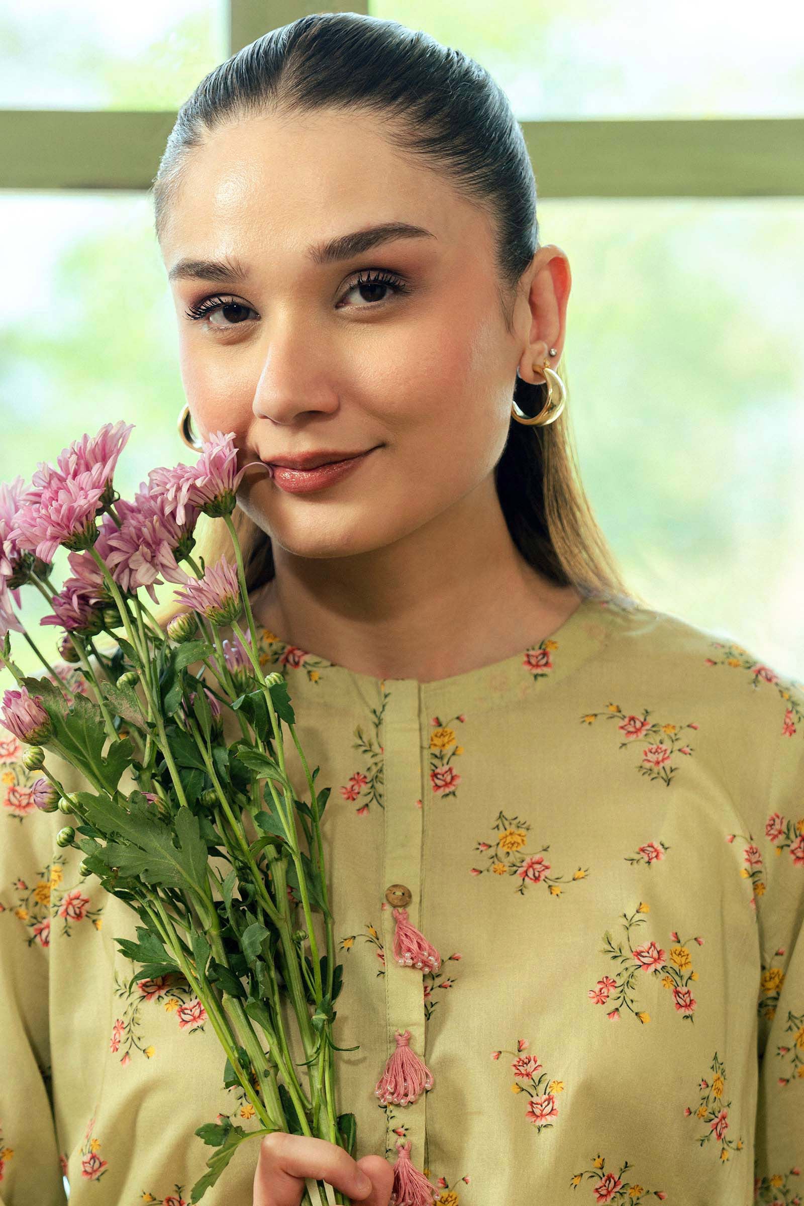 2 Pc Printed Lawn Suit - Image 3