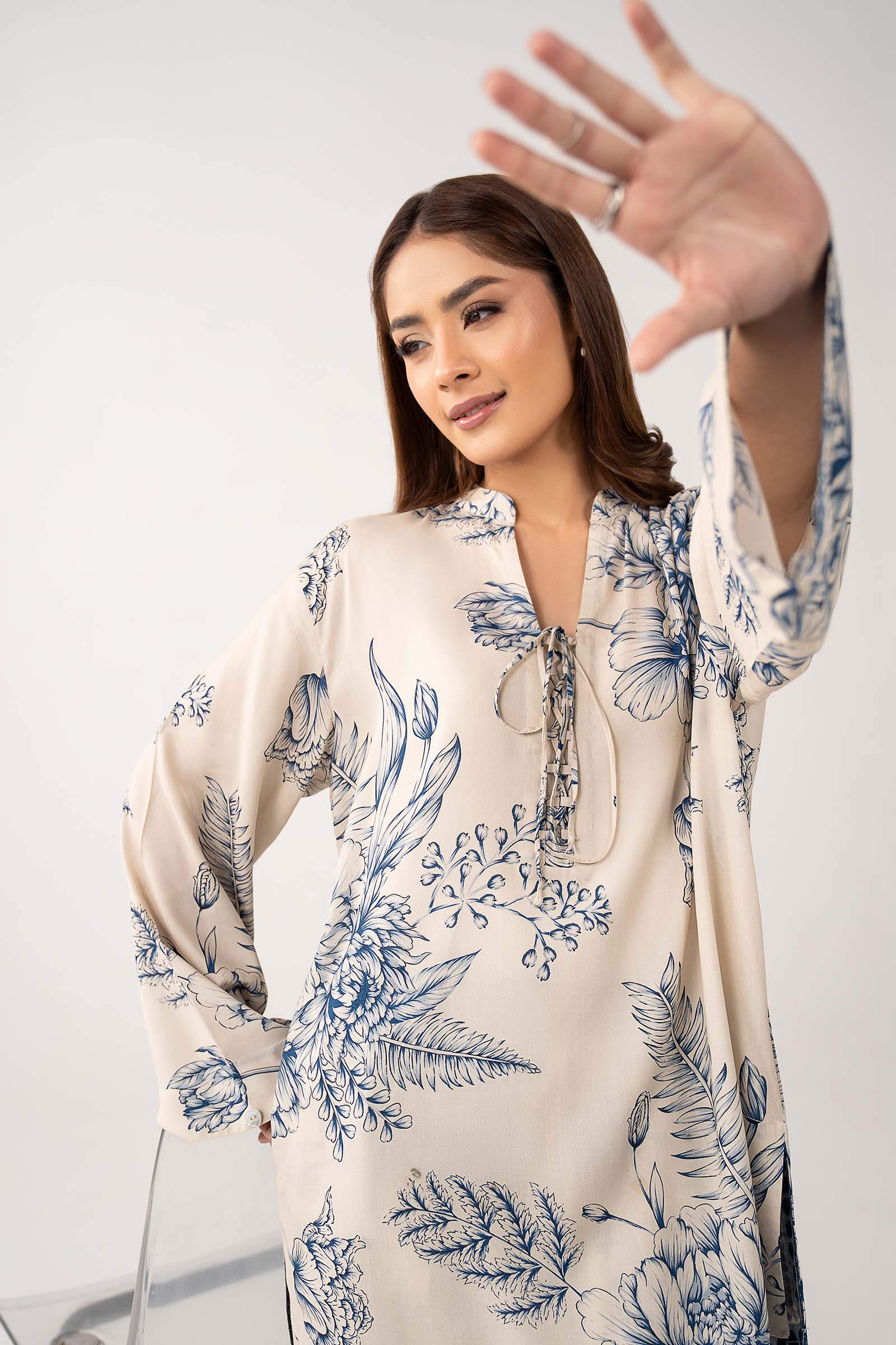 2 Pc Printed Arabic Lawn Suit - Image 2