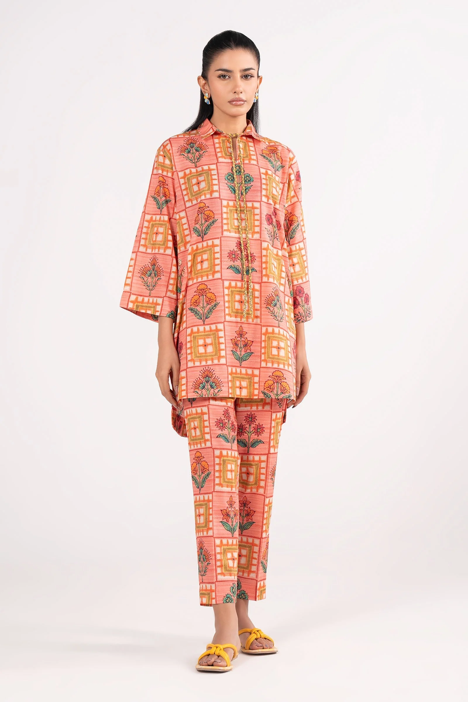 2 Pc Printed Lawn Suit - Image 2