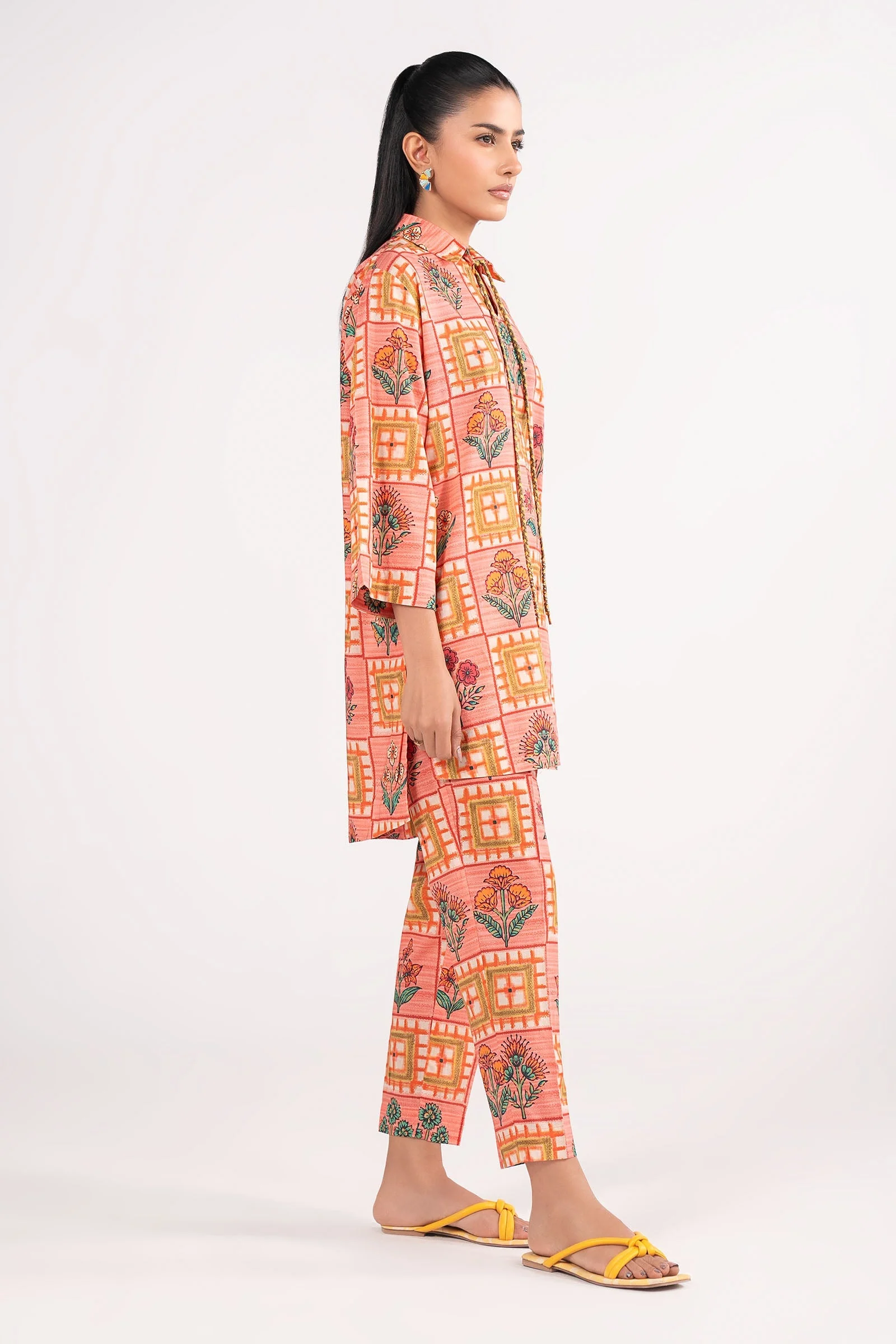 2 Pc Printed Lawn Suit - Image 8