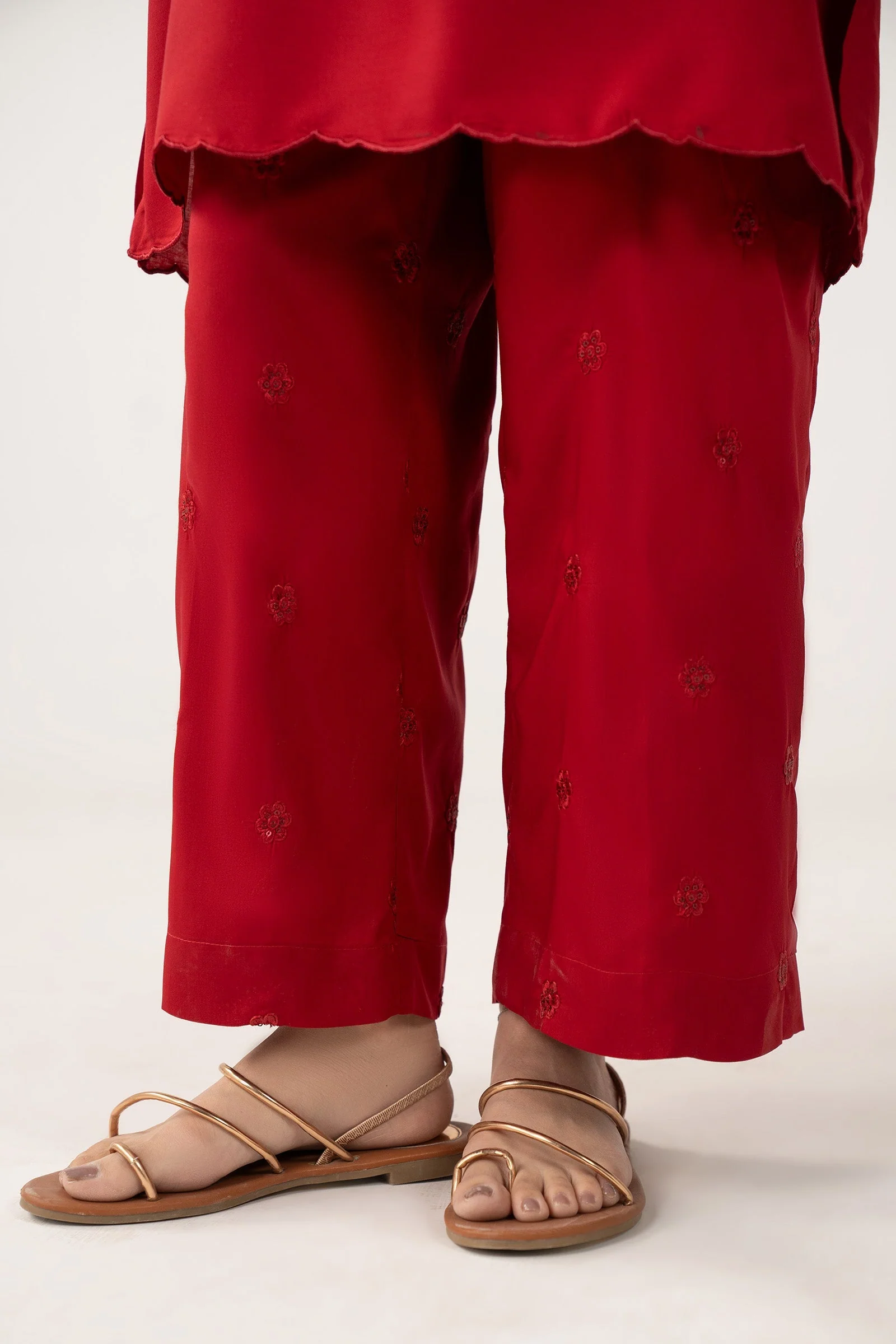 2 Pc Embroidered Arabic Lawn Suit - Image 6