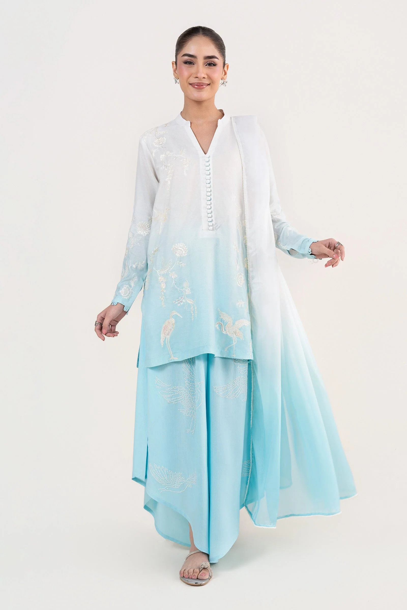 3 Pc Embroidered Arabic Lawn Suit - Image 9