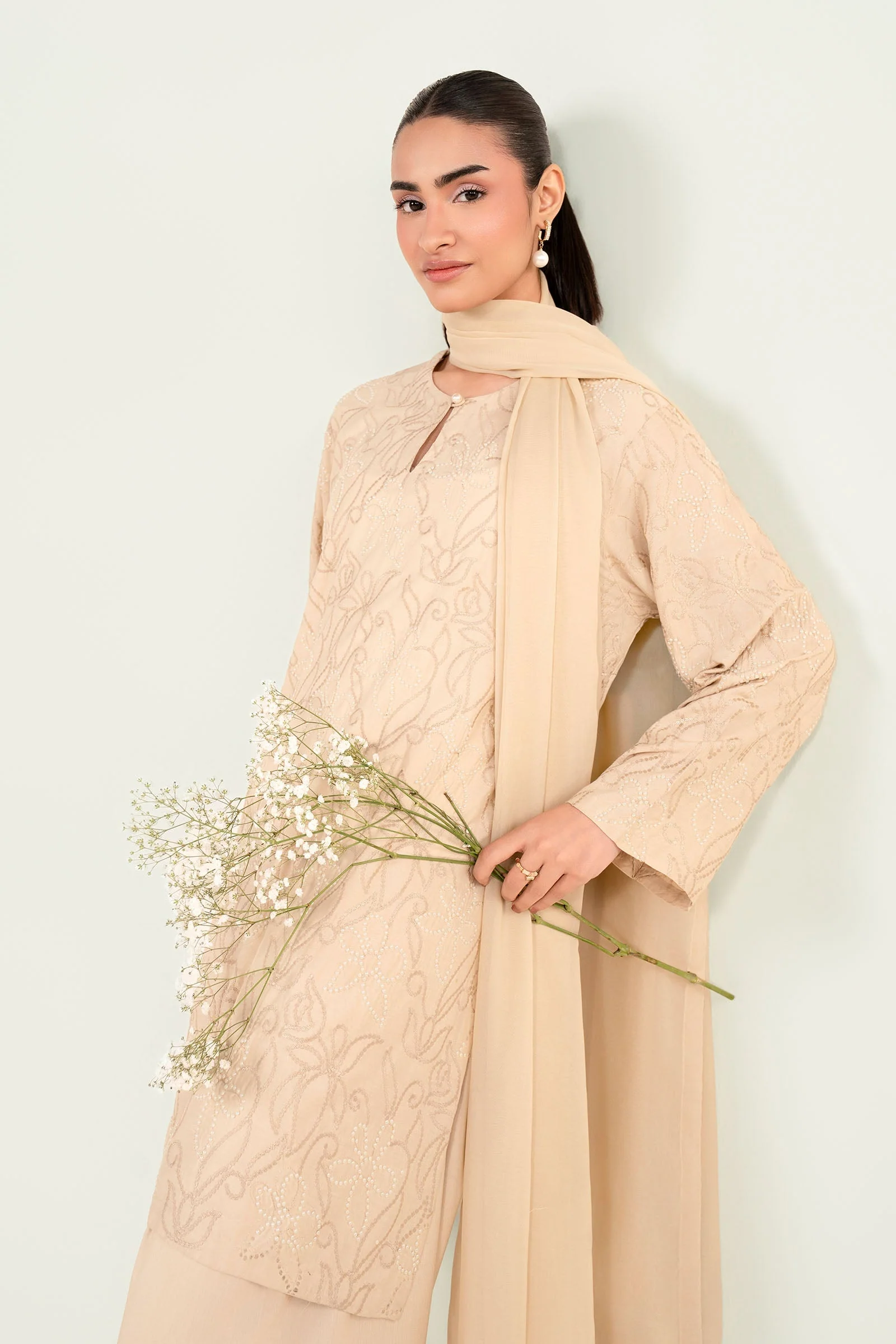 2 Pc Embroidered Arabic Lawn Suit - Image 2