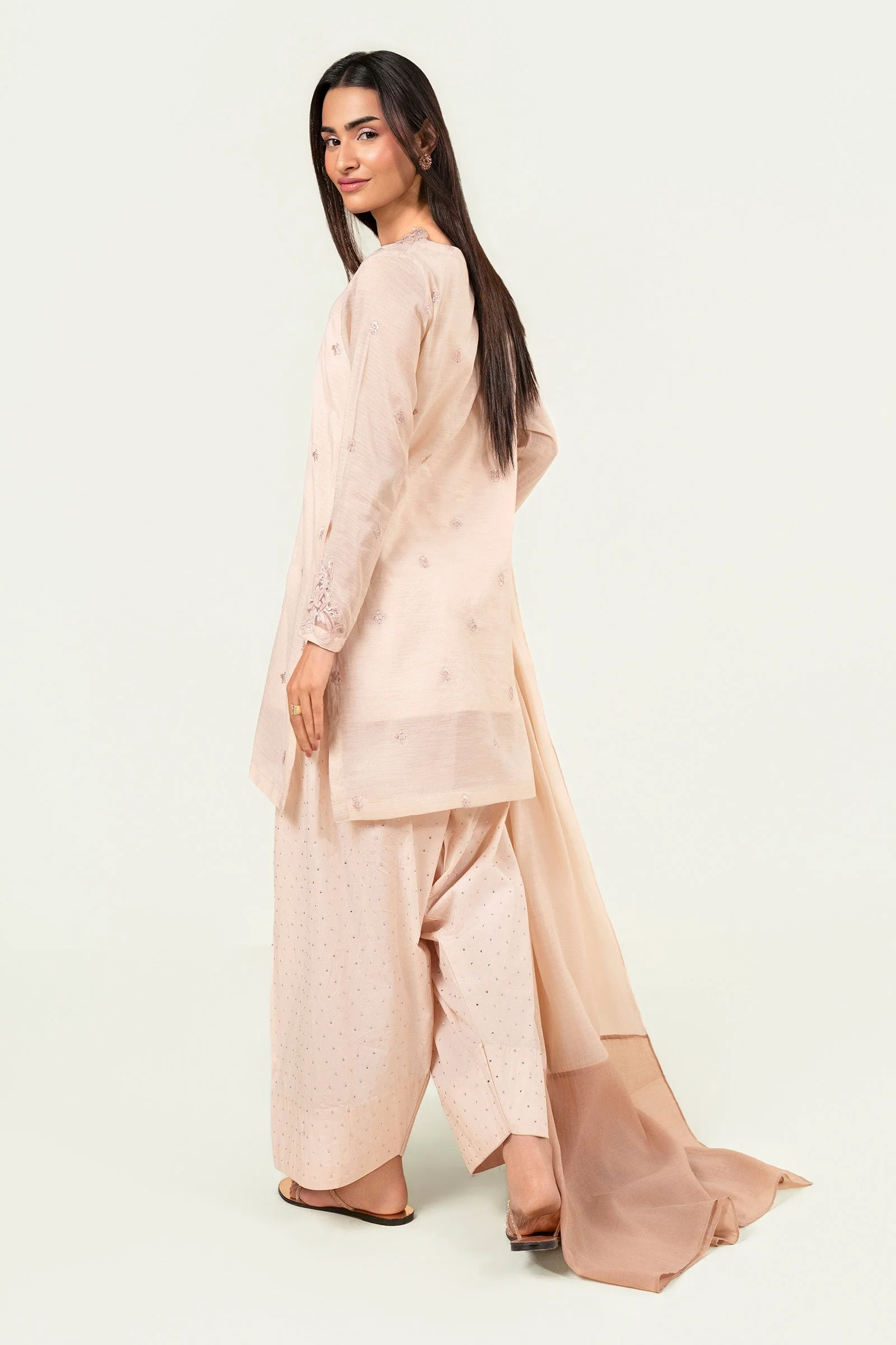 3 Pc Embroidered Paper Lawn Suit - Image 8