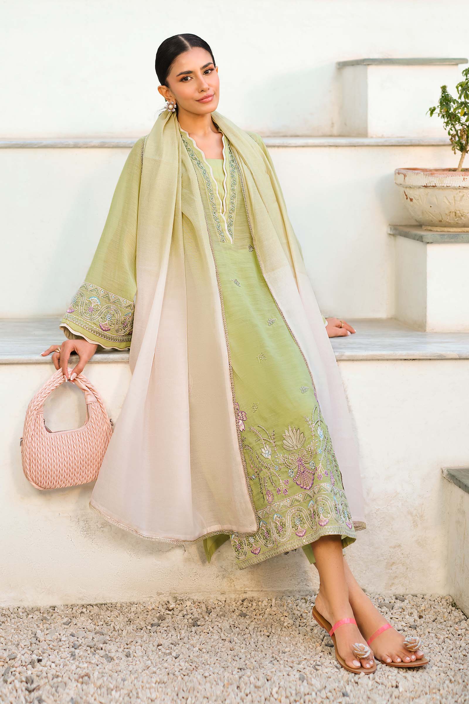 3 Pc Embroidered Paper Lawn Suit - Image 4