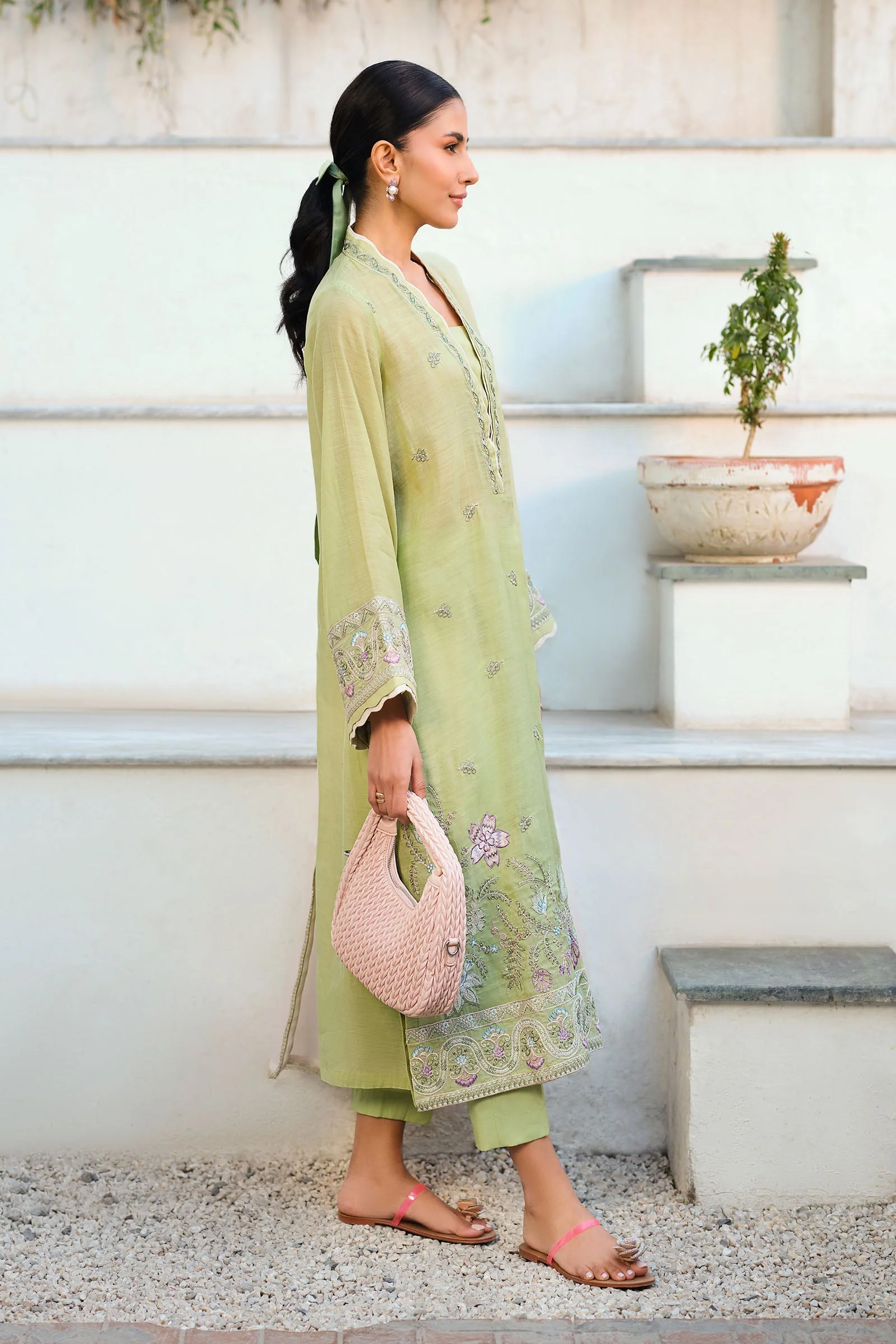 3 Pc Embroidered Paper Lawn Suit - Image 5