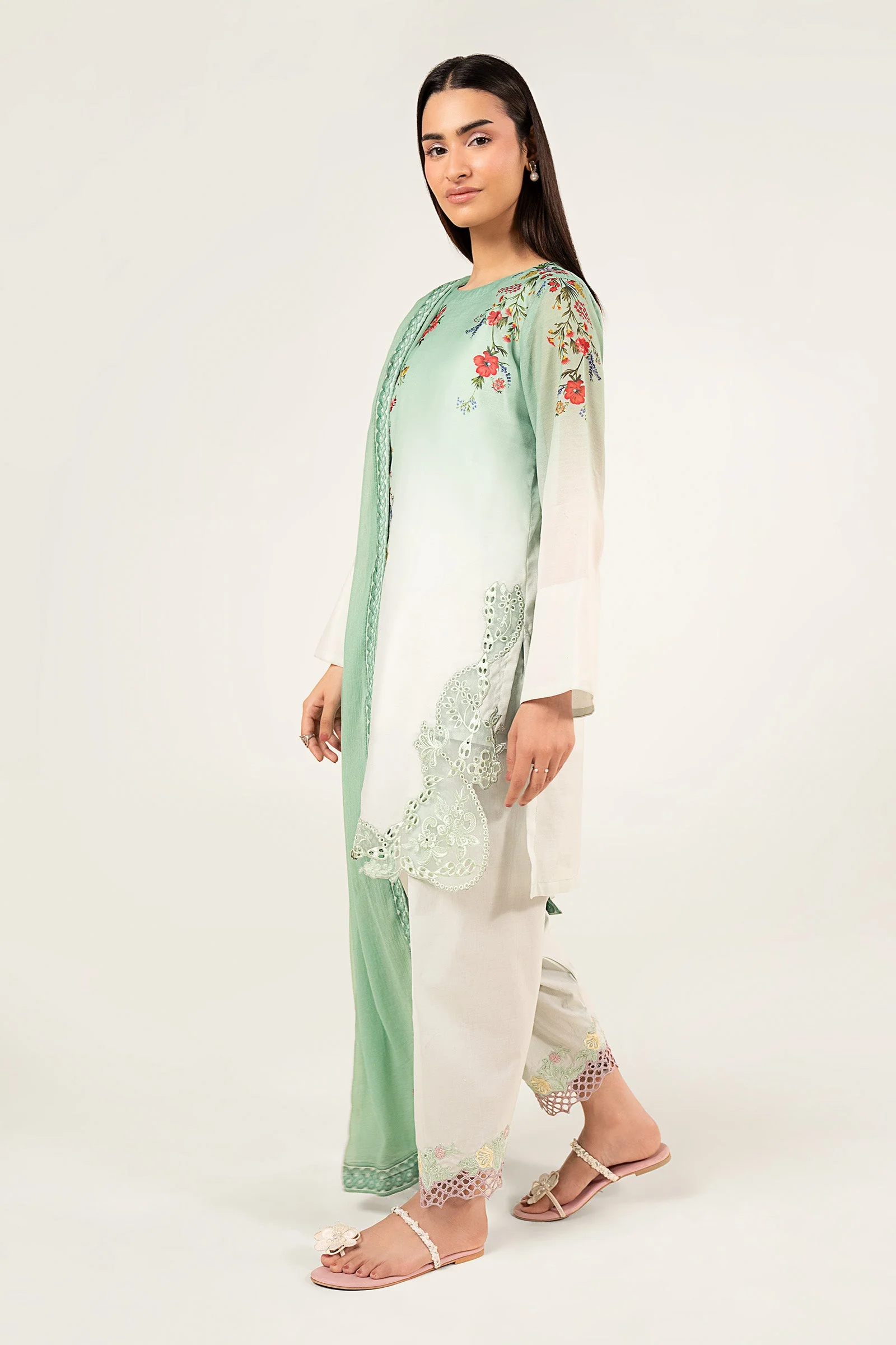 3 Pc Embroidered Paper Lawn Suit - Image 5
