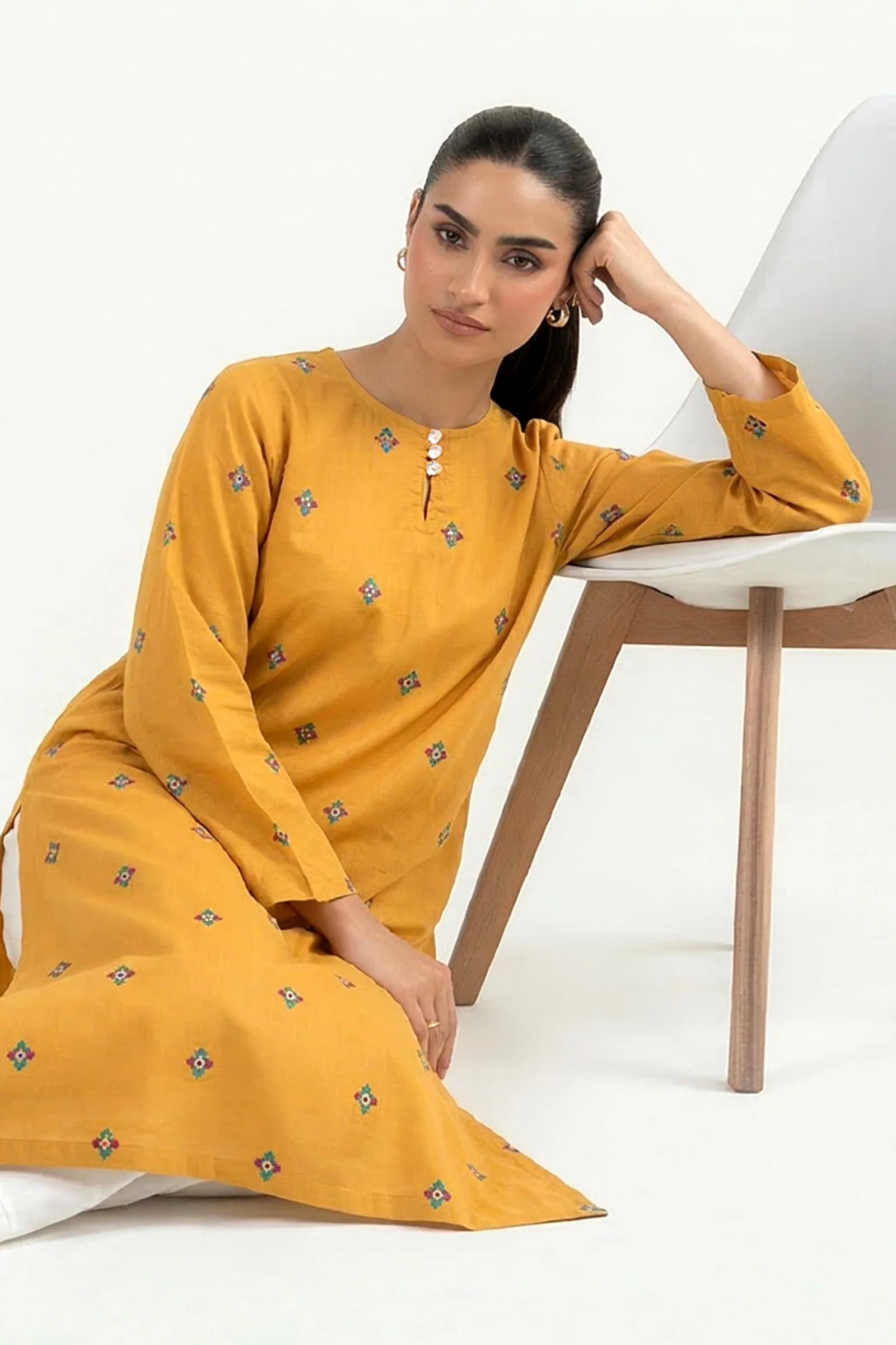 Embroidered Crosshatch Lawn Shirt - Image 3