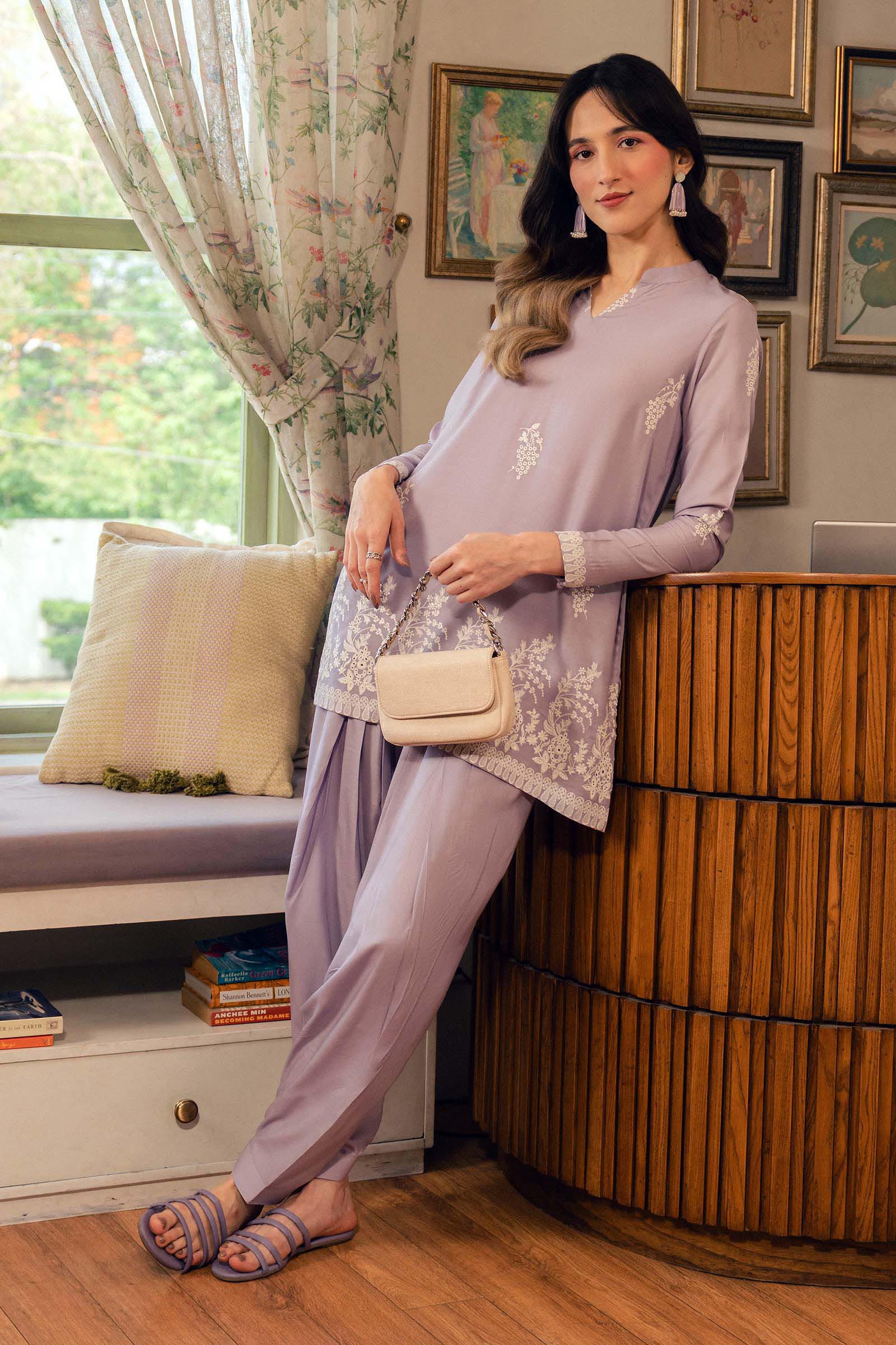 2 Pc Embroidered Arabic Lawn Suit - Image 2