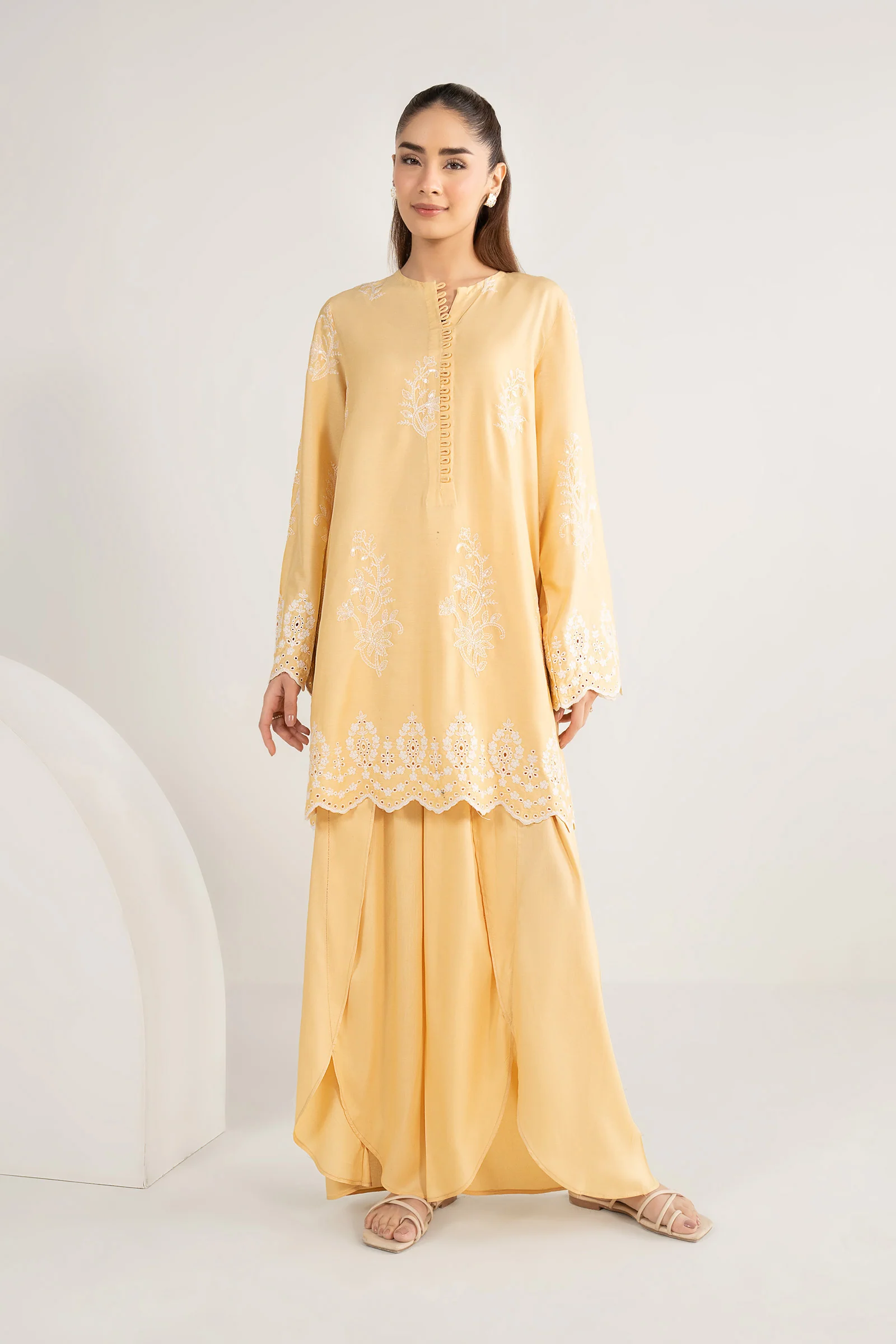 2 Pc Embroidered Arabic Lawn Suit - Image 2