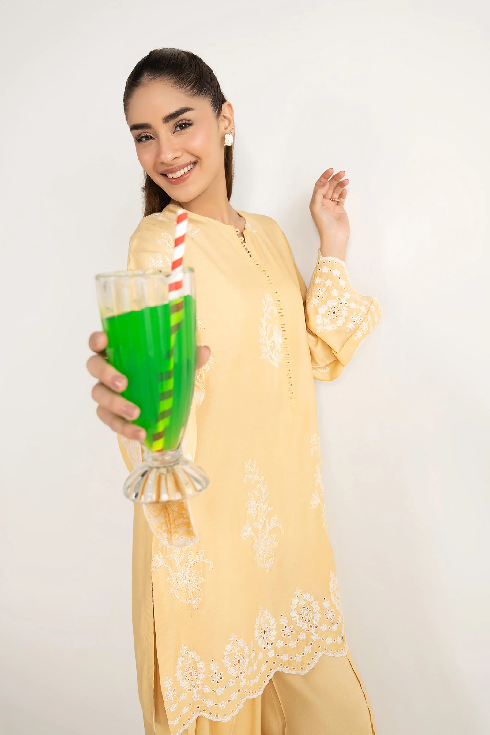 2 Pc Embroidered Arabic Lawn Suit - Image 3