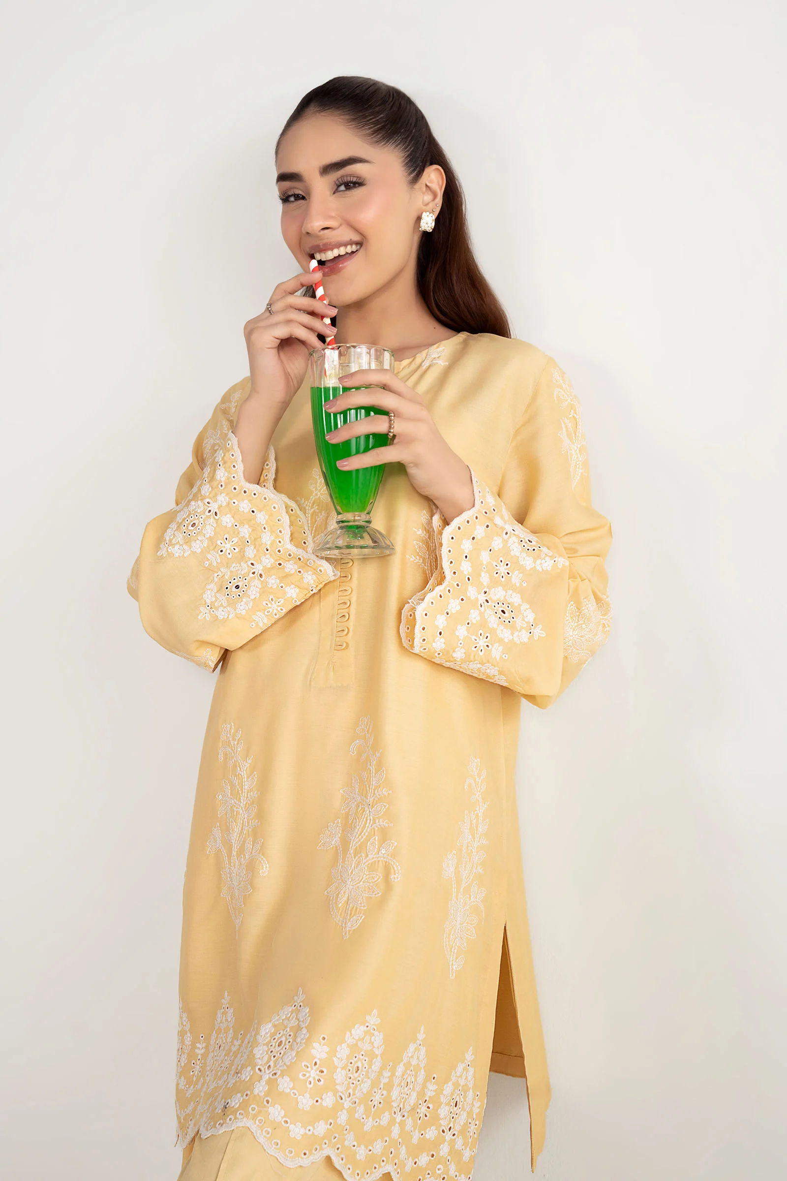 2 Pc Embroidered Arabic Lawn Suit - Image 4