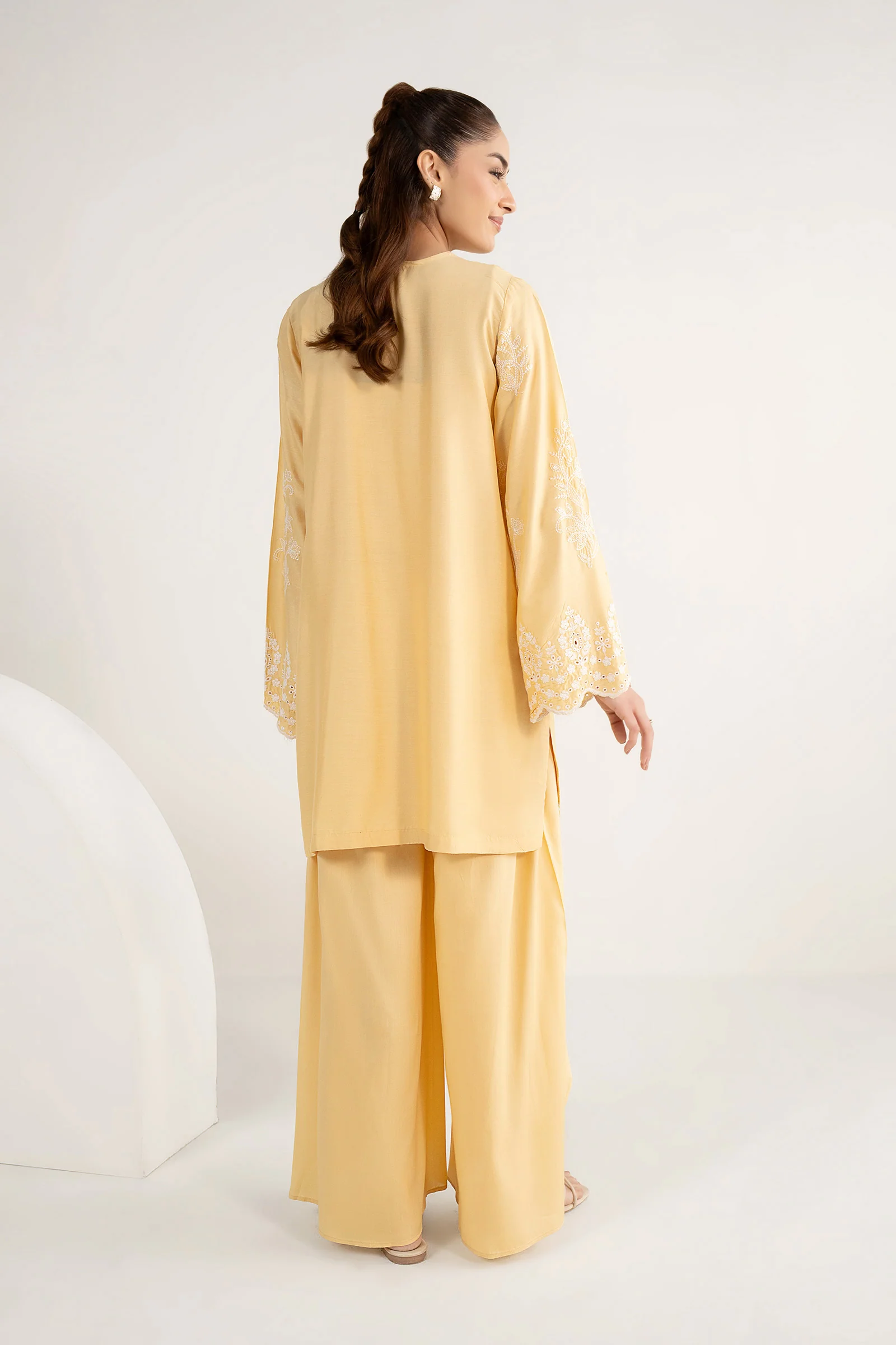 2 Pc Embroidered Arabic Lawn Suit - Image 8
