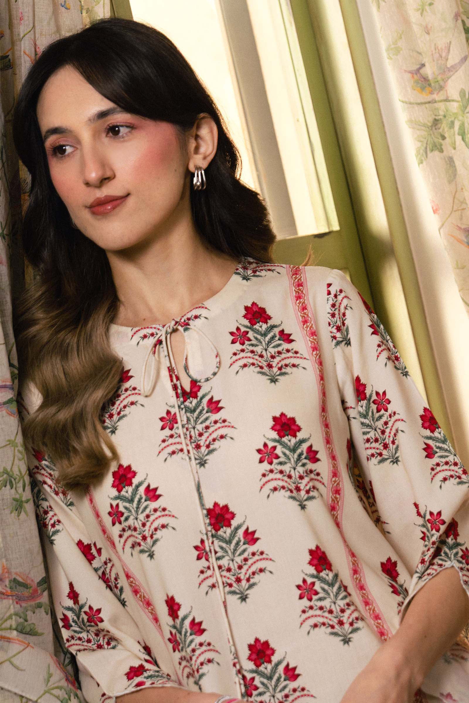 2 Pc Printed Arabic Lawn Suit - Image 4