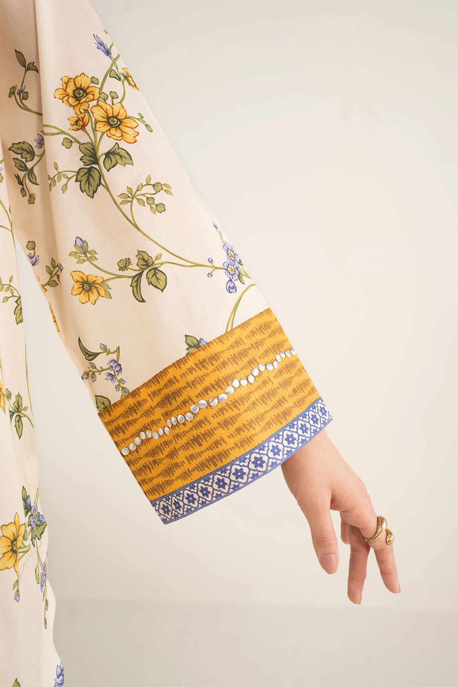 2 Pc Embroidered Lawn Suit - Image 5