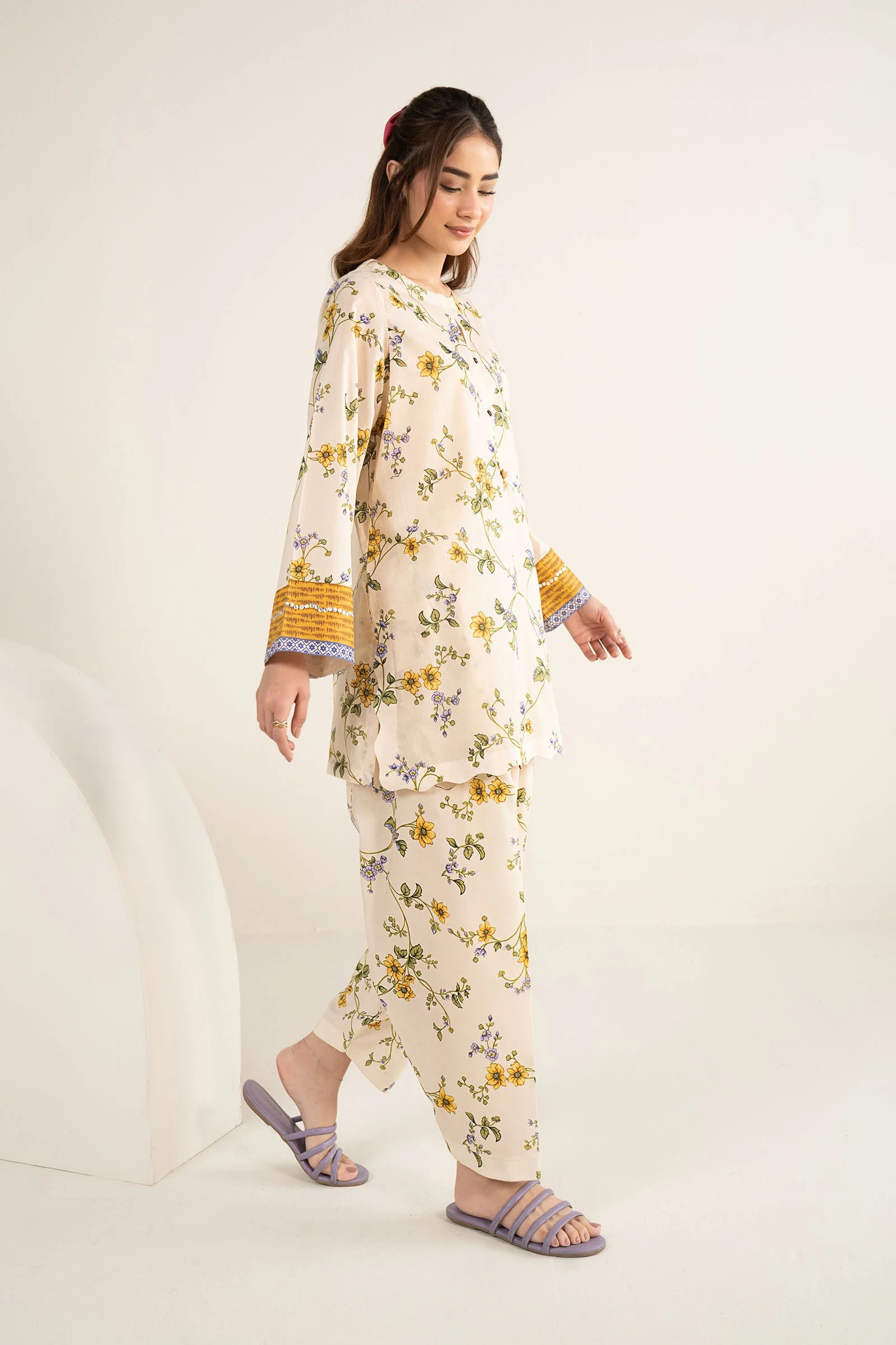 2 Pc Embroidered Lawn Suit - Image 7
