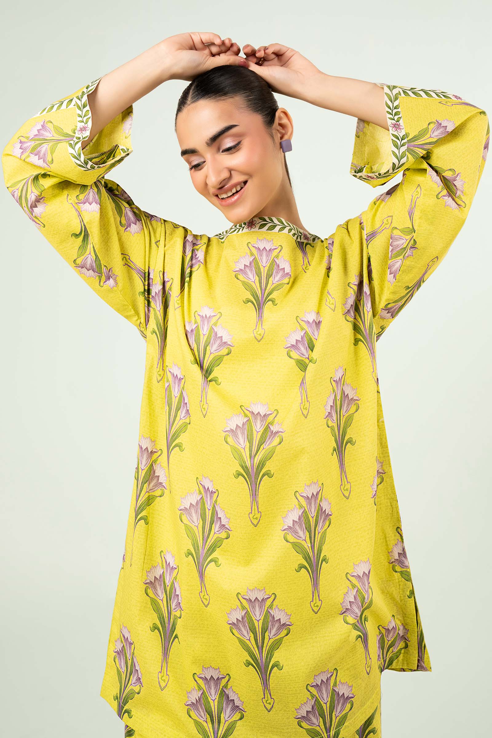 2 Pc Printed Lawn Suit - Image 2