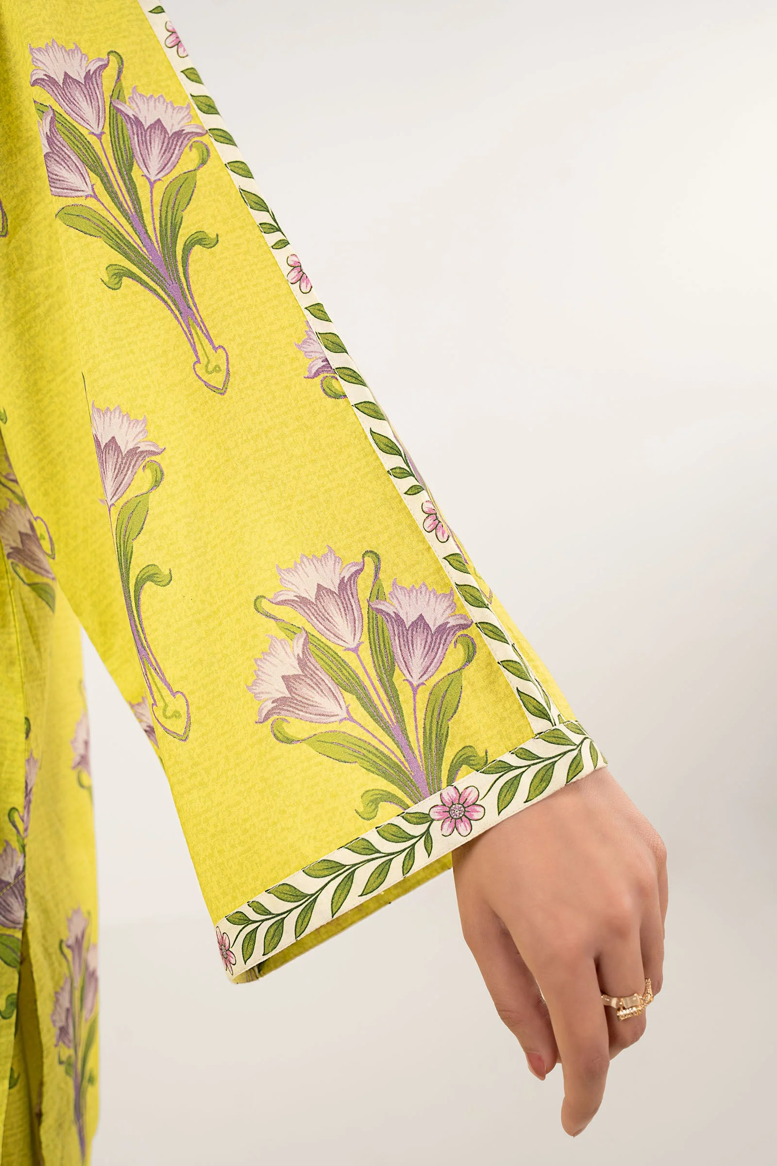 2 Pc Printed Lawn Suit - Image 4