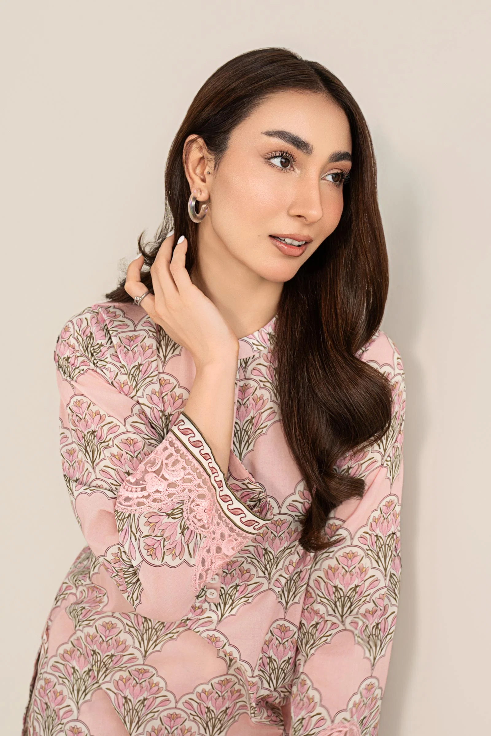2 Pc Embroidered Lawn Suit - Image 4