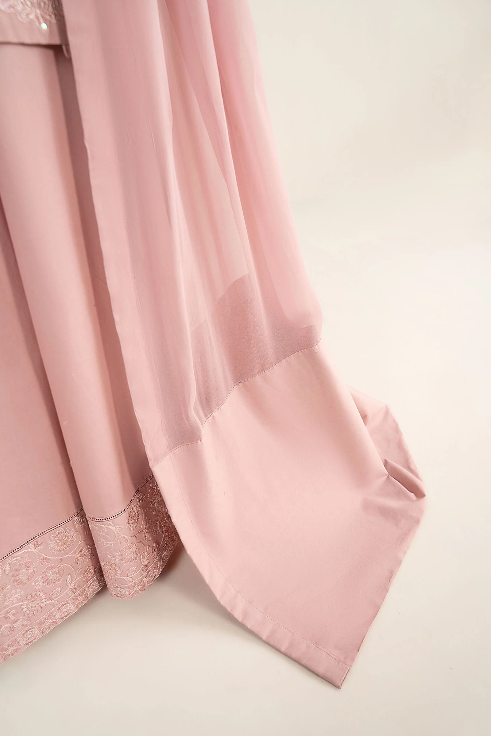 2 Pc Embroidered Arabic Lawn Suit - Image 6