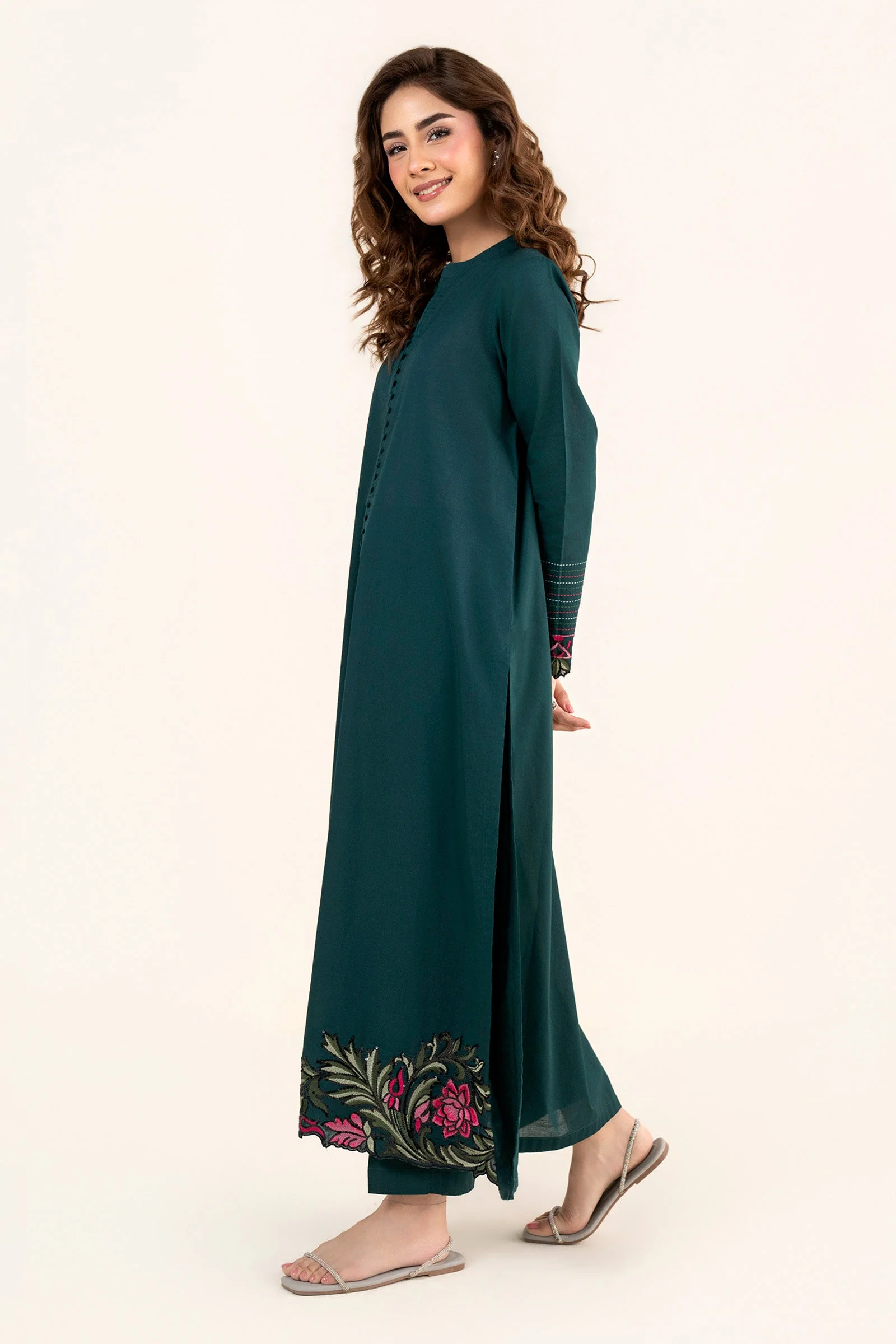 2 Pc Embroidered Slub Lawn Suit - Image 9