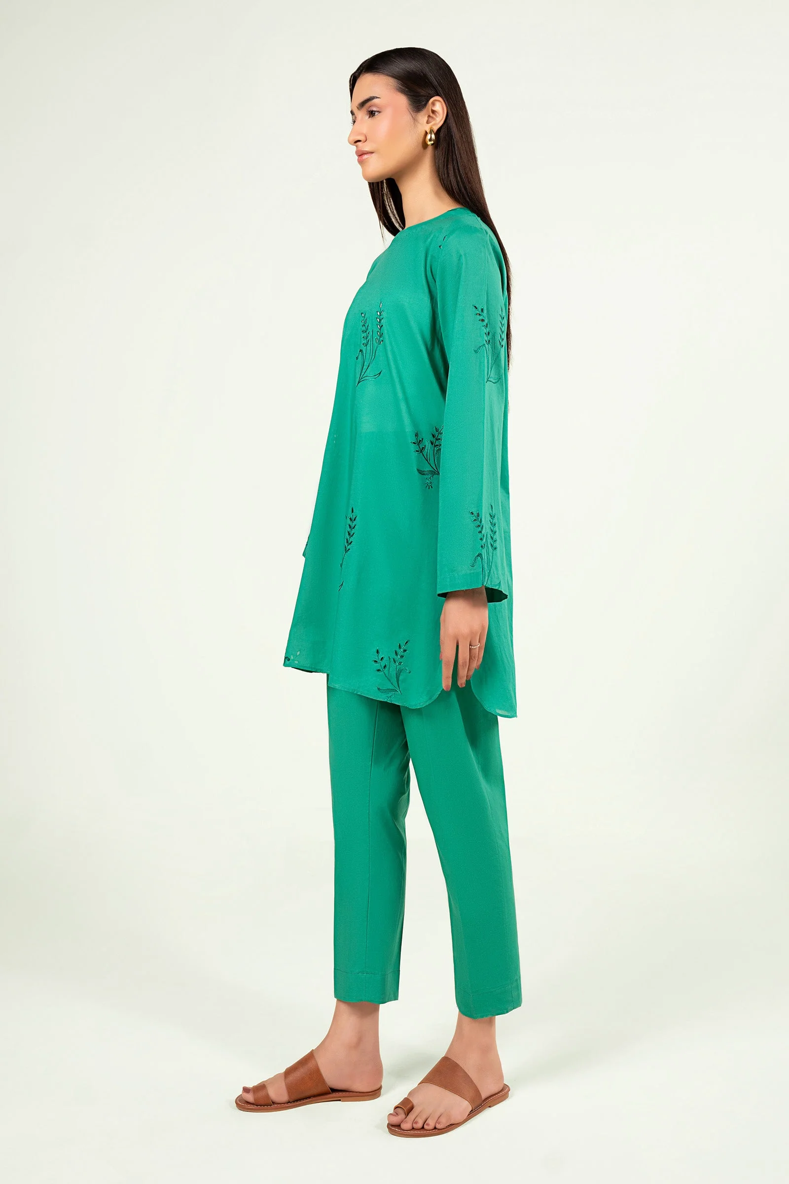 2 Pc Embroidered Lawn Suit - Image 6