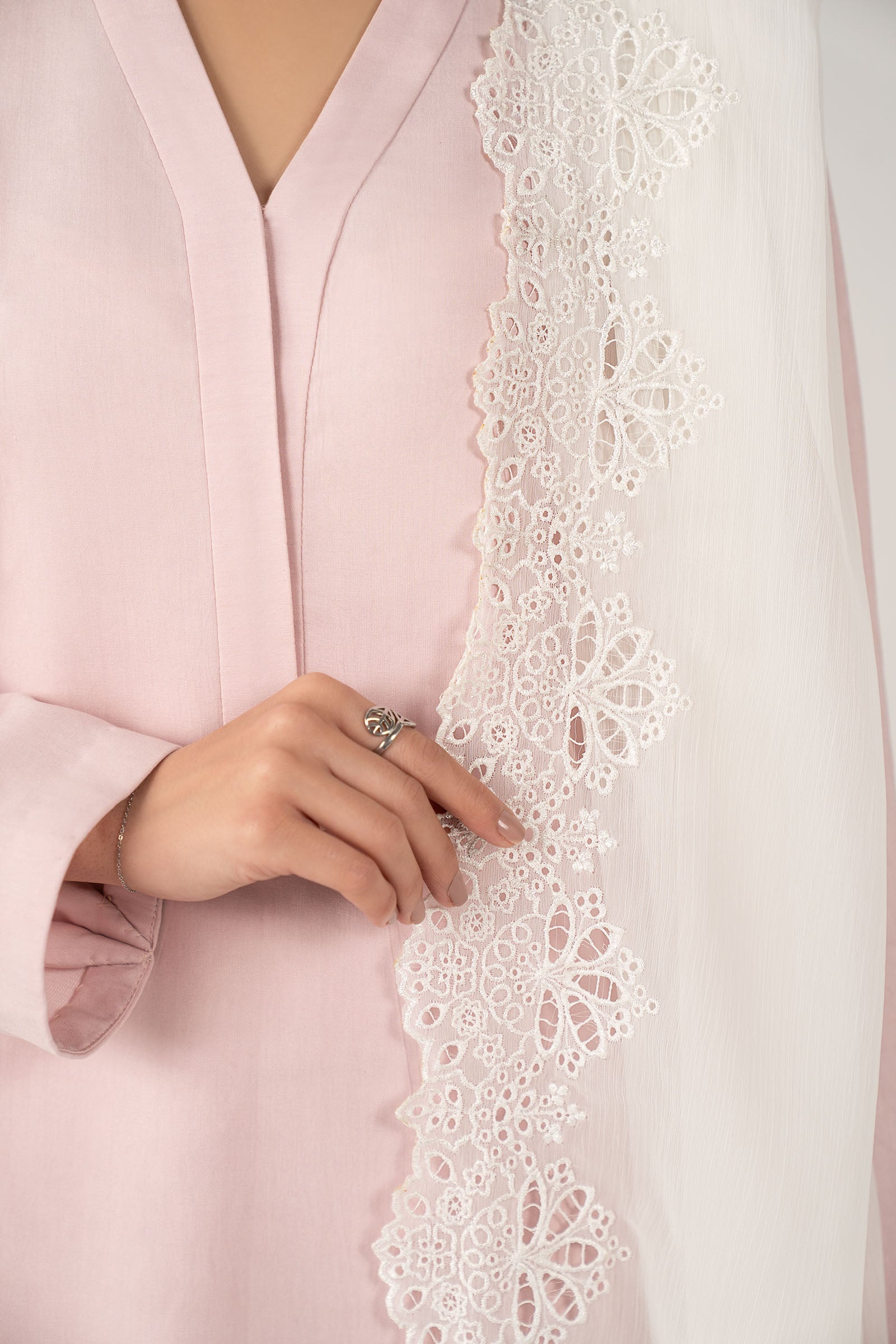 Embroidered Cationic Chiffon Dupatta - Image 3