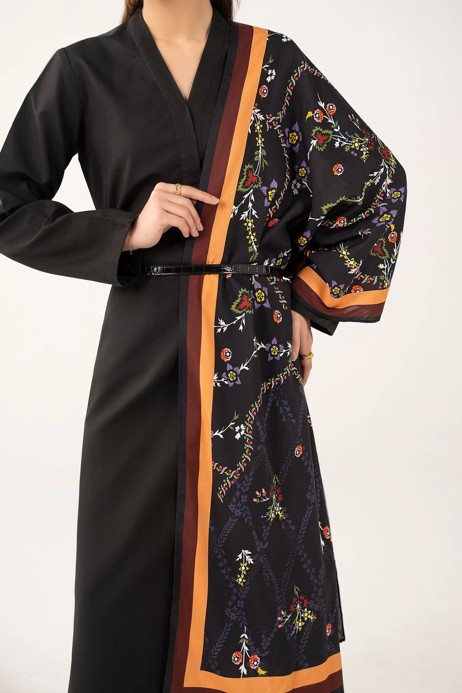 Printed Arabic Lawn Scarf - Image 3