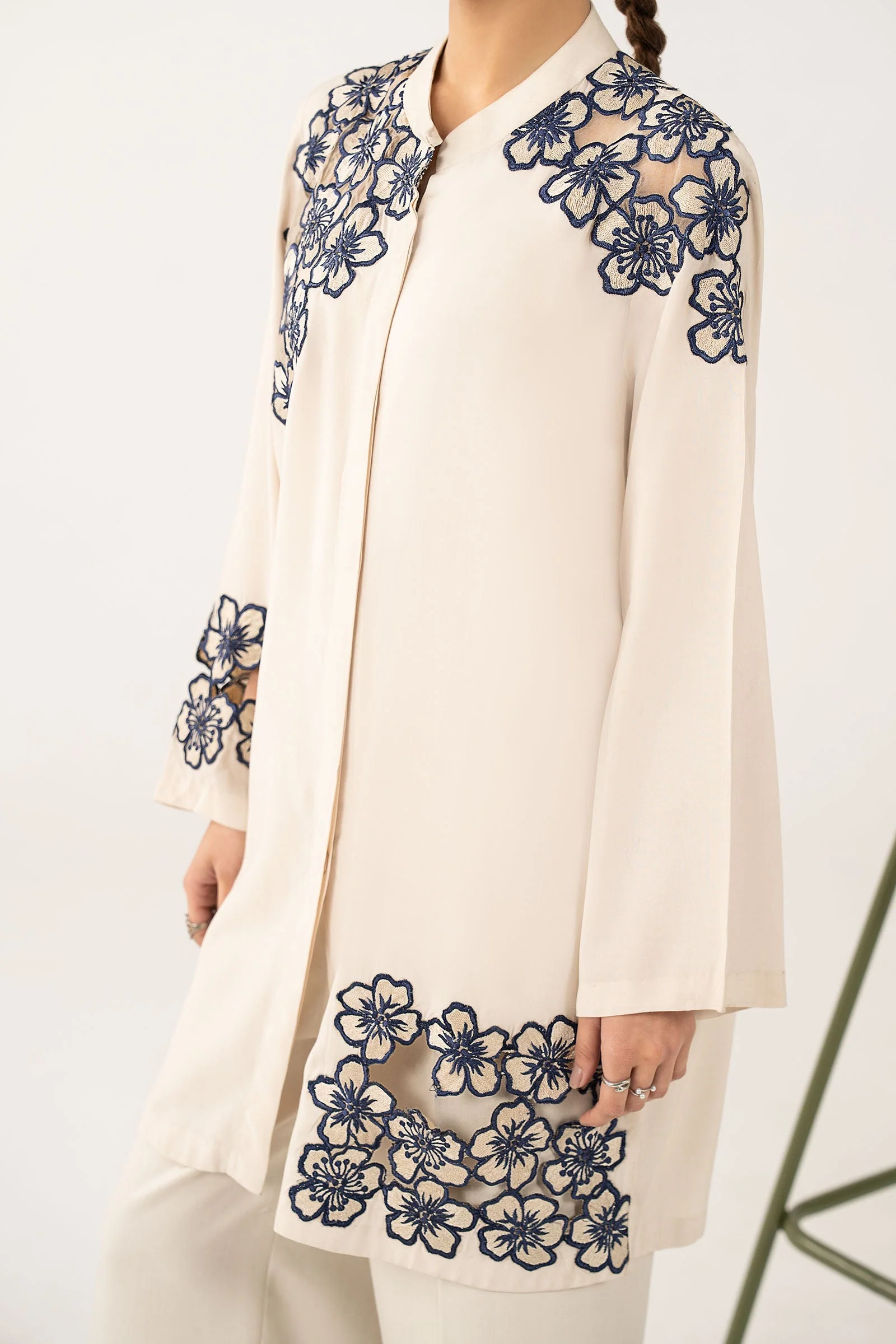Embroidered Lawn Shirt - Image 4