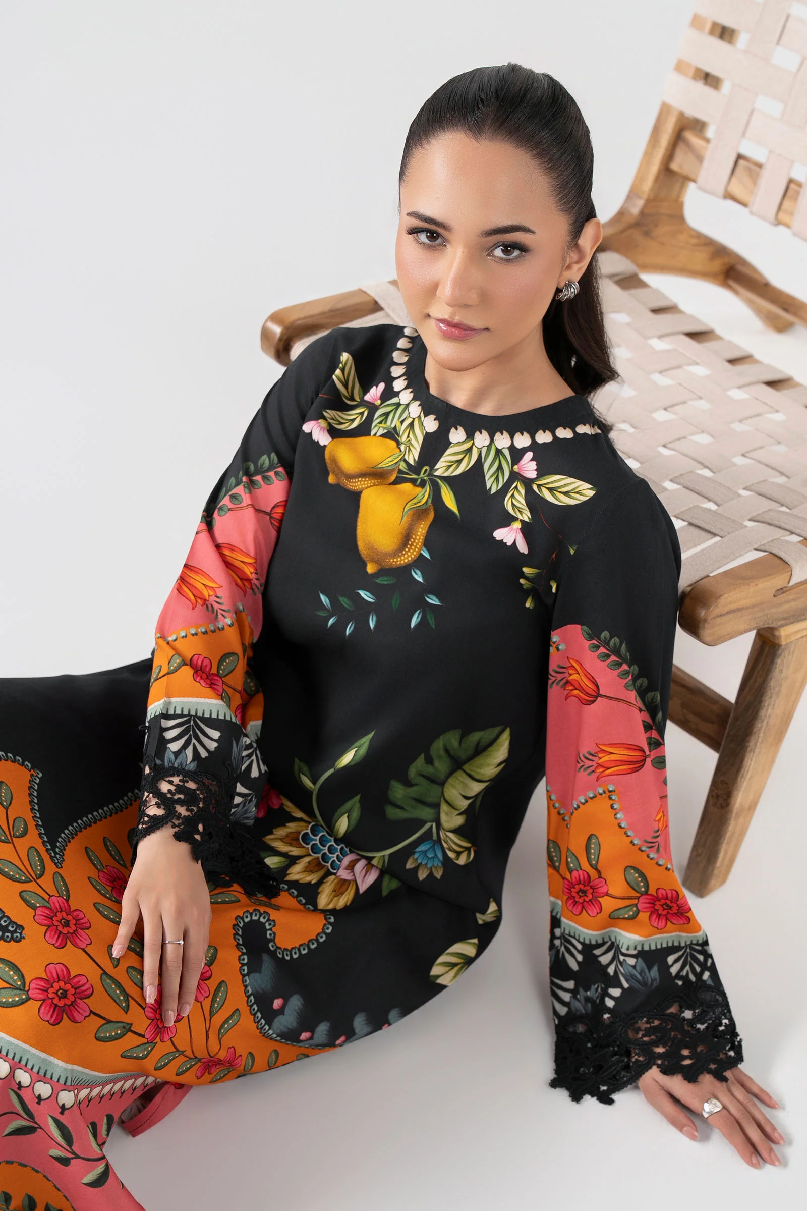Embroidered Arabic Lawn Shirt - Image 3