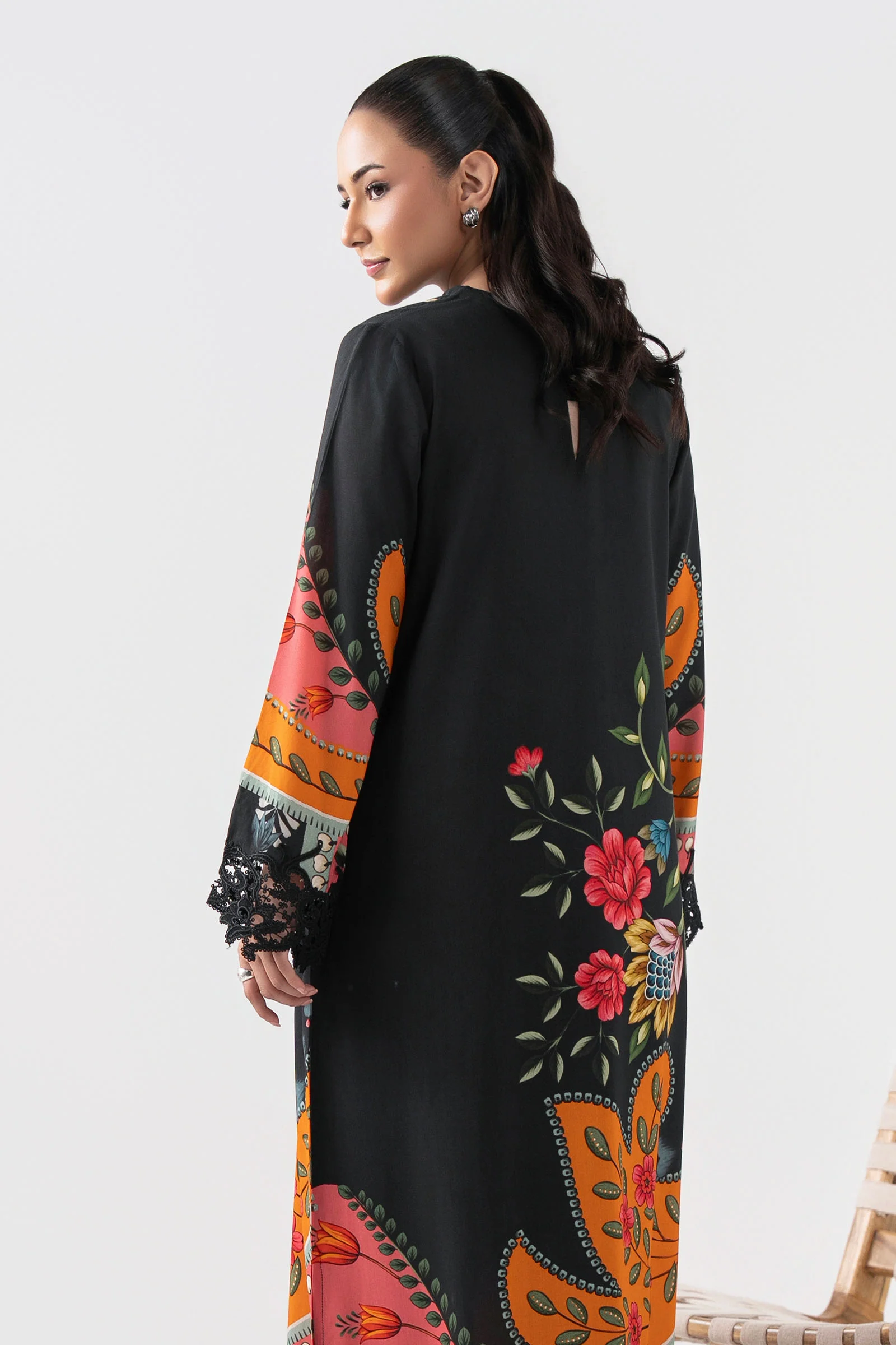 Embroidered Arabic Lawn Shirt - Image 6