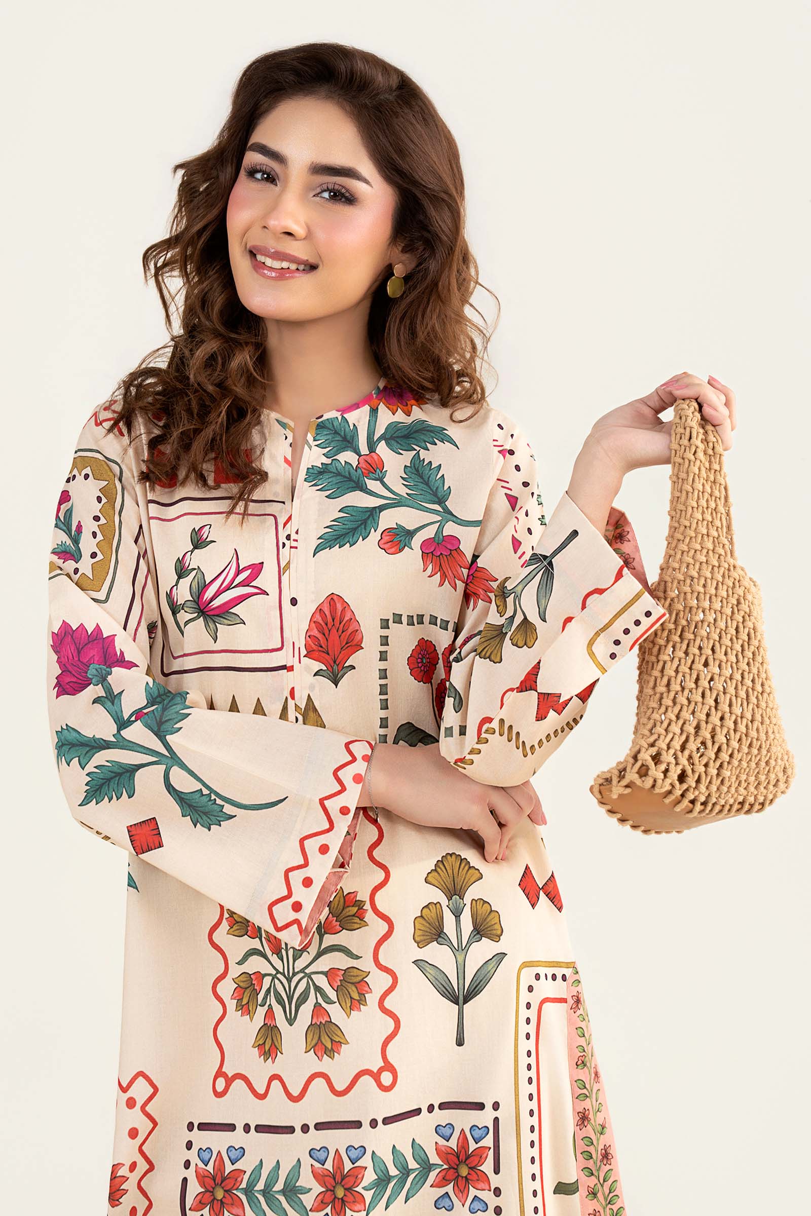 Embroidered Lawn Shirt - Image 3