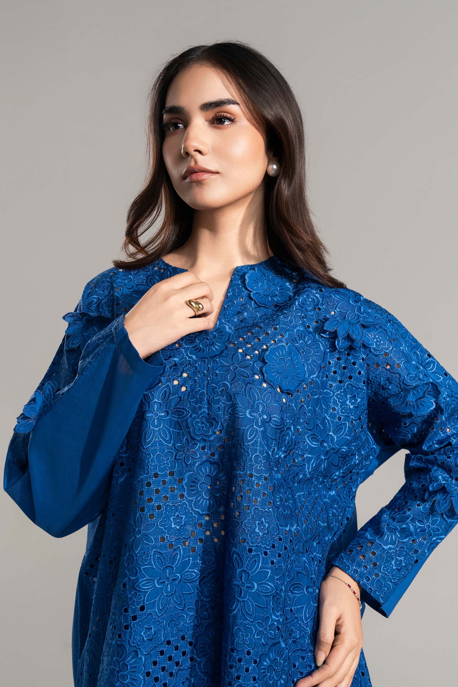2 Pc Embroidered Lawn Suit - Image 2
