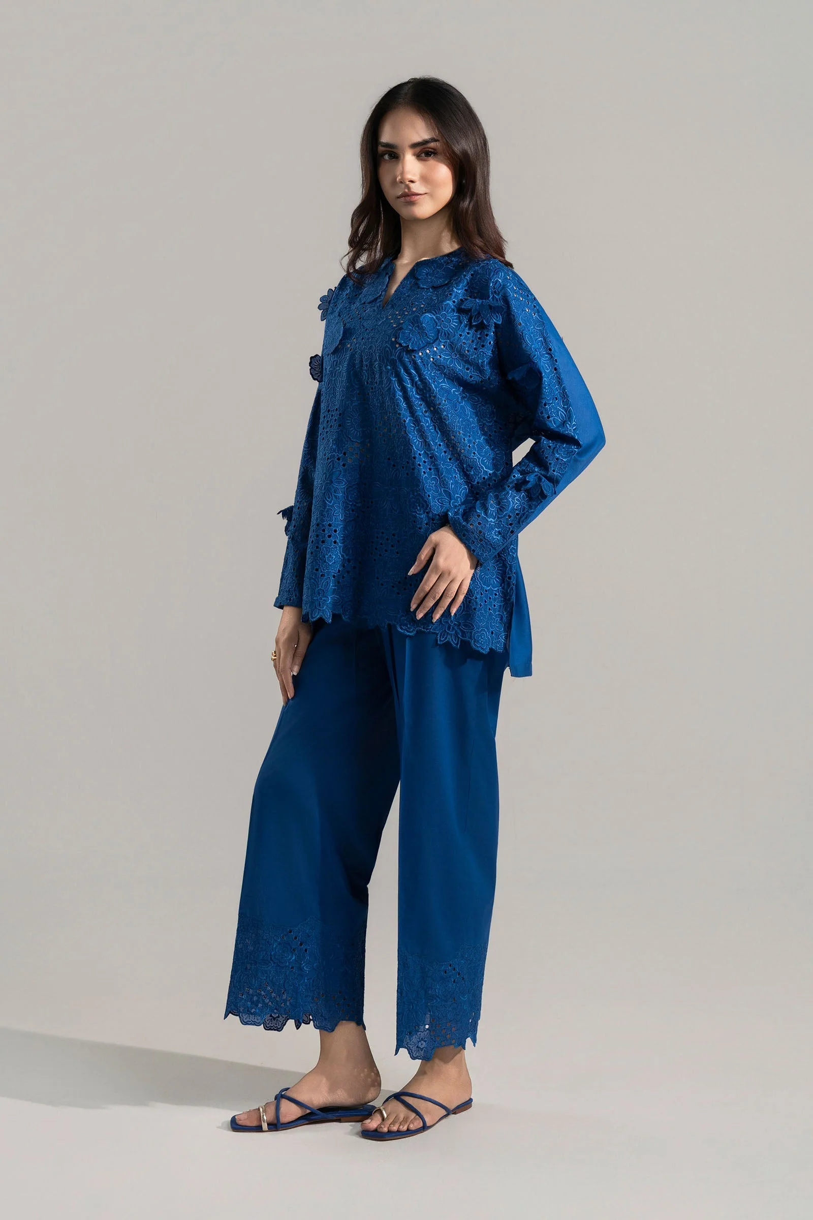 2 Pc Embroidered Lawn Suit - Image 3