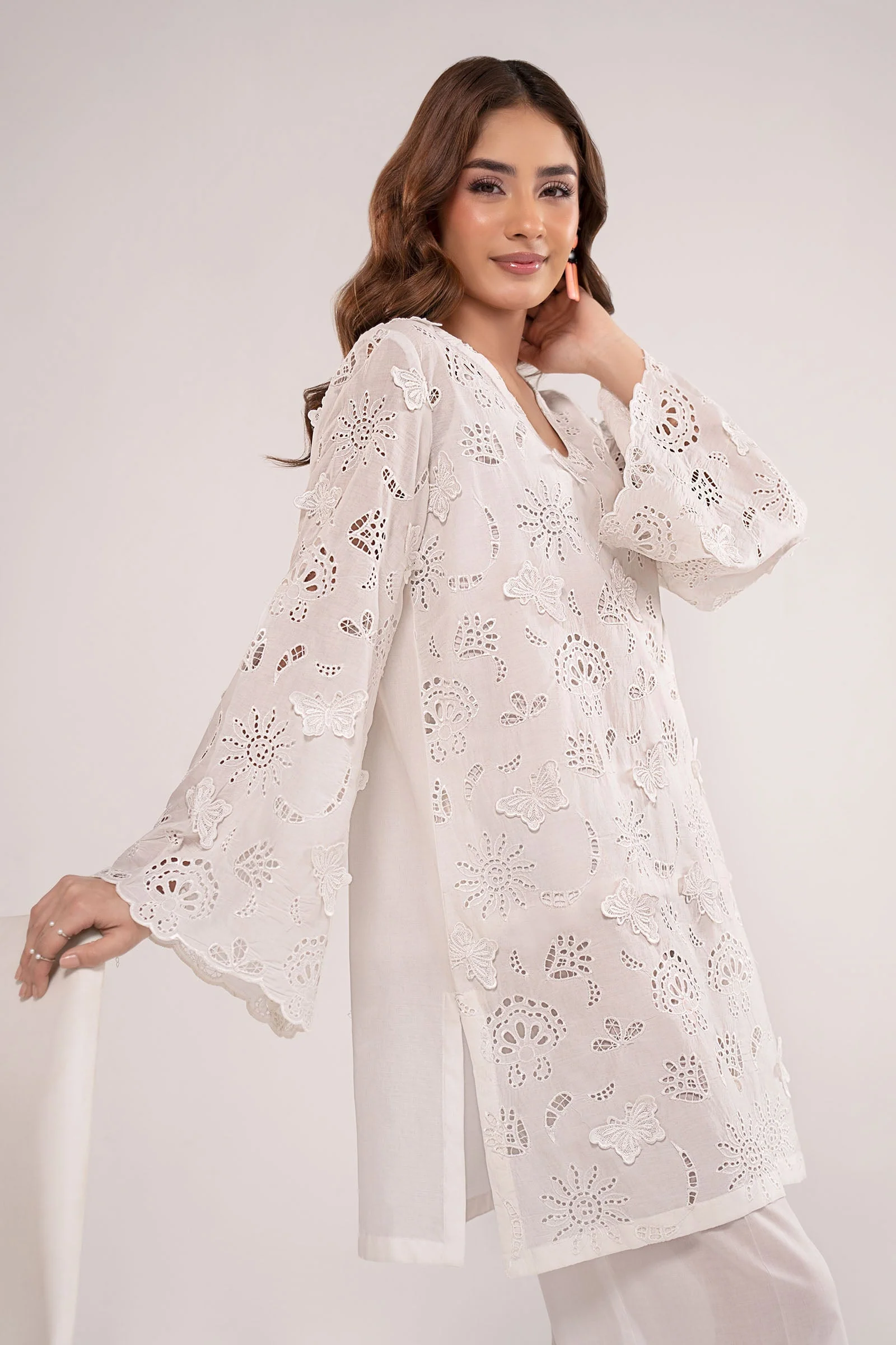 2 Pc Embroidered Lawn Suit - Image 4