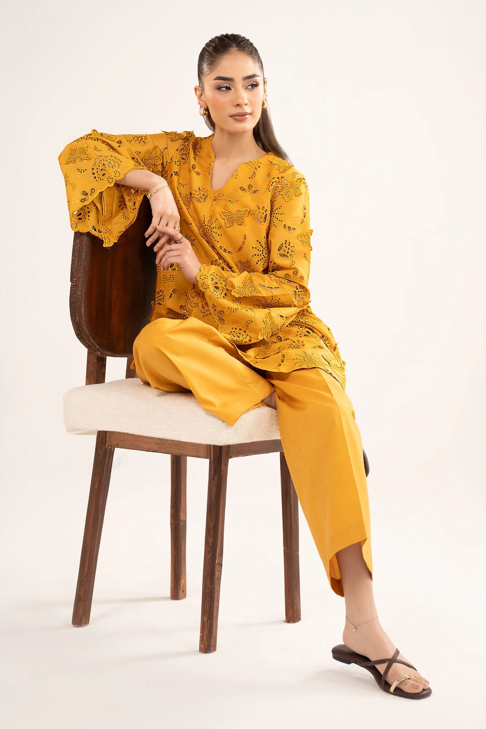 2 Pc Embroidered Lawn Suit - Image 5