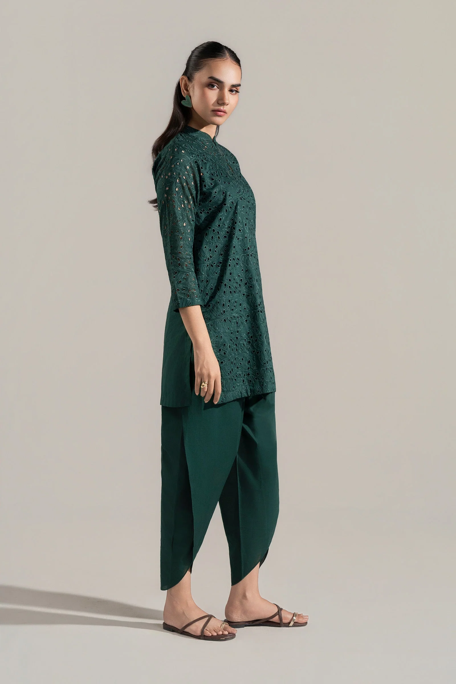 2 Pc Embroidered Lawn Suit - Image 5