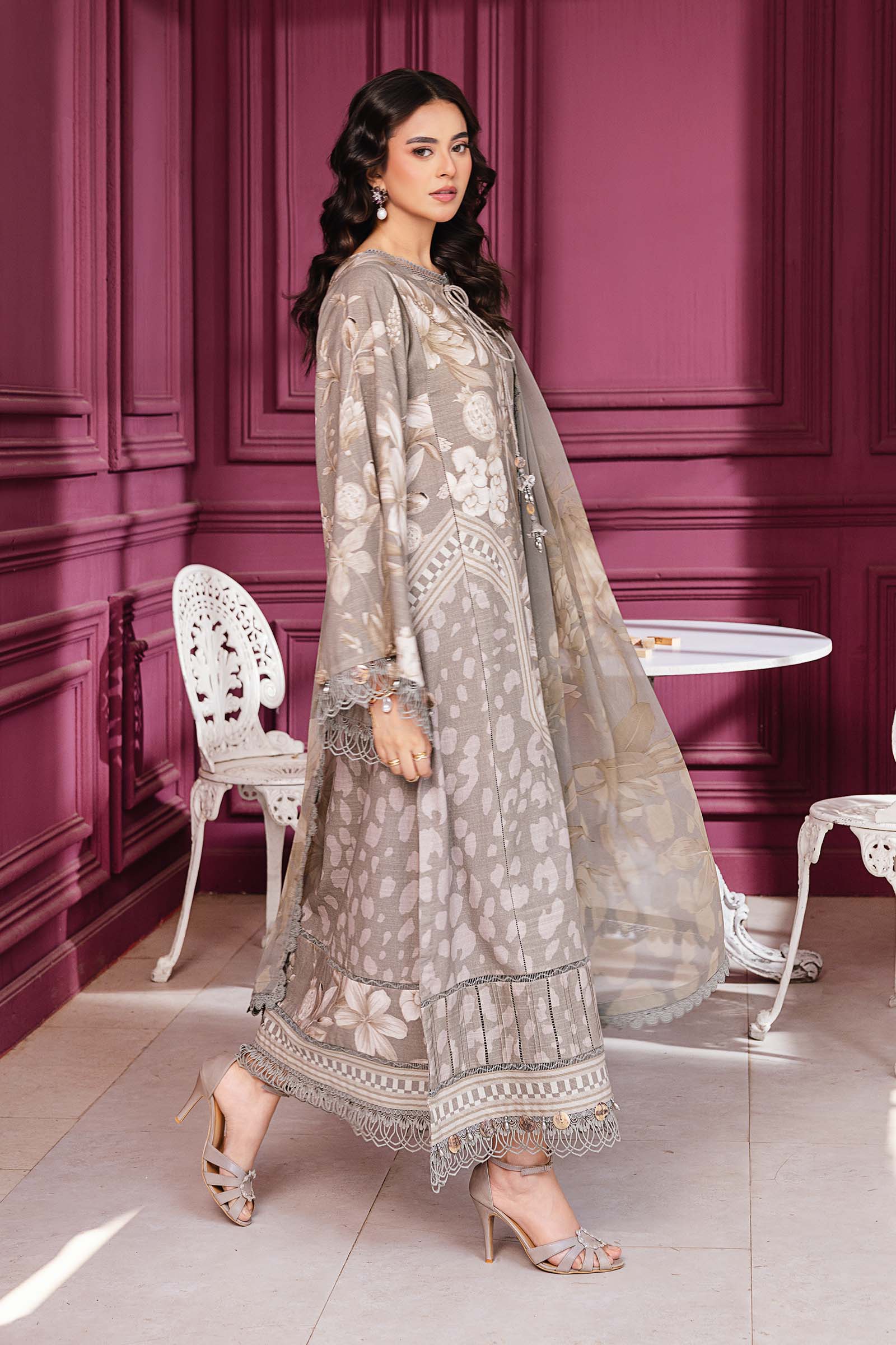3 Pc Unstitched Printed Slub Khaddar Suit - Image 5