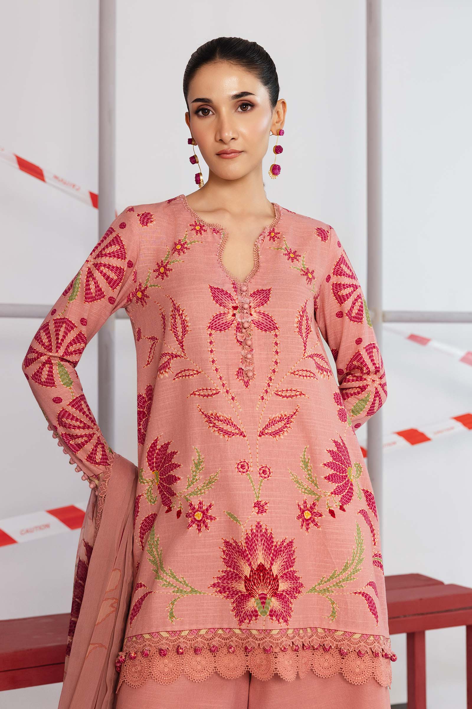 3 Pc Unstitched Printed Slub Khaddar Suit - Image 3