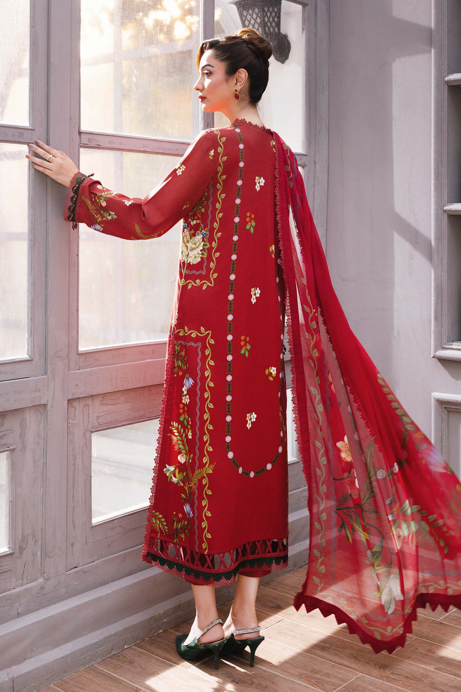 3 Pc Unstitched Printed Marina Twill Suit - Image 4
