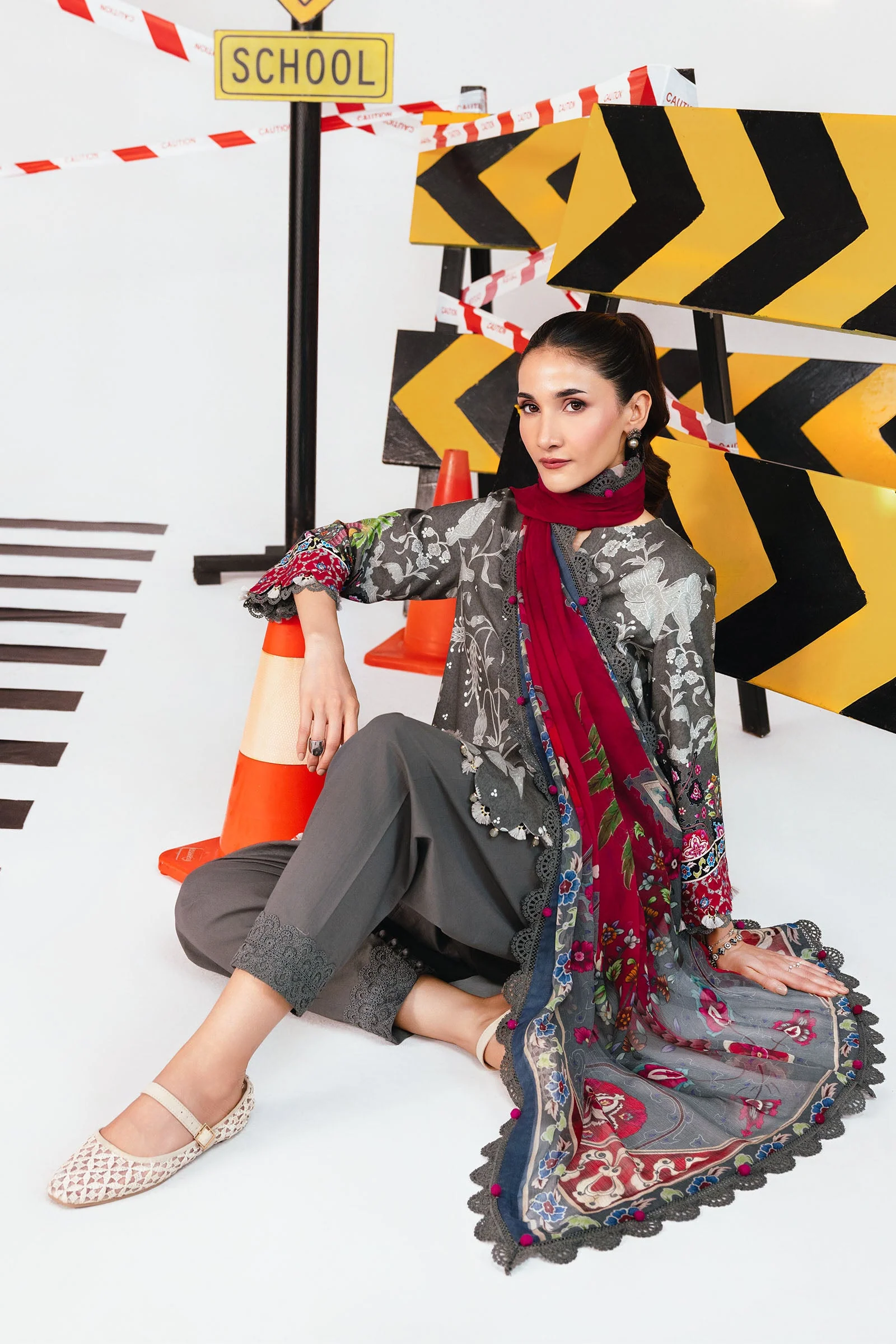 3 Pc Unstitched Printed Marina Twill Suit - Image 2