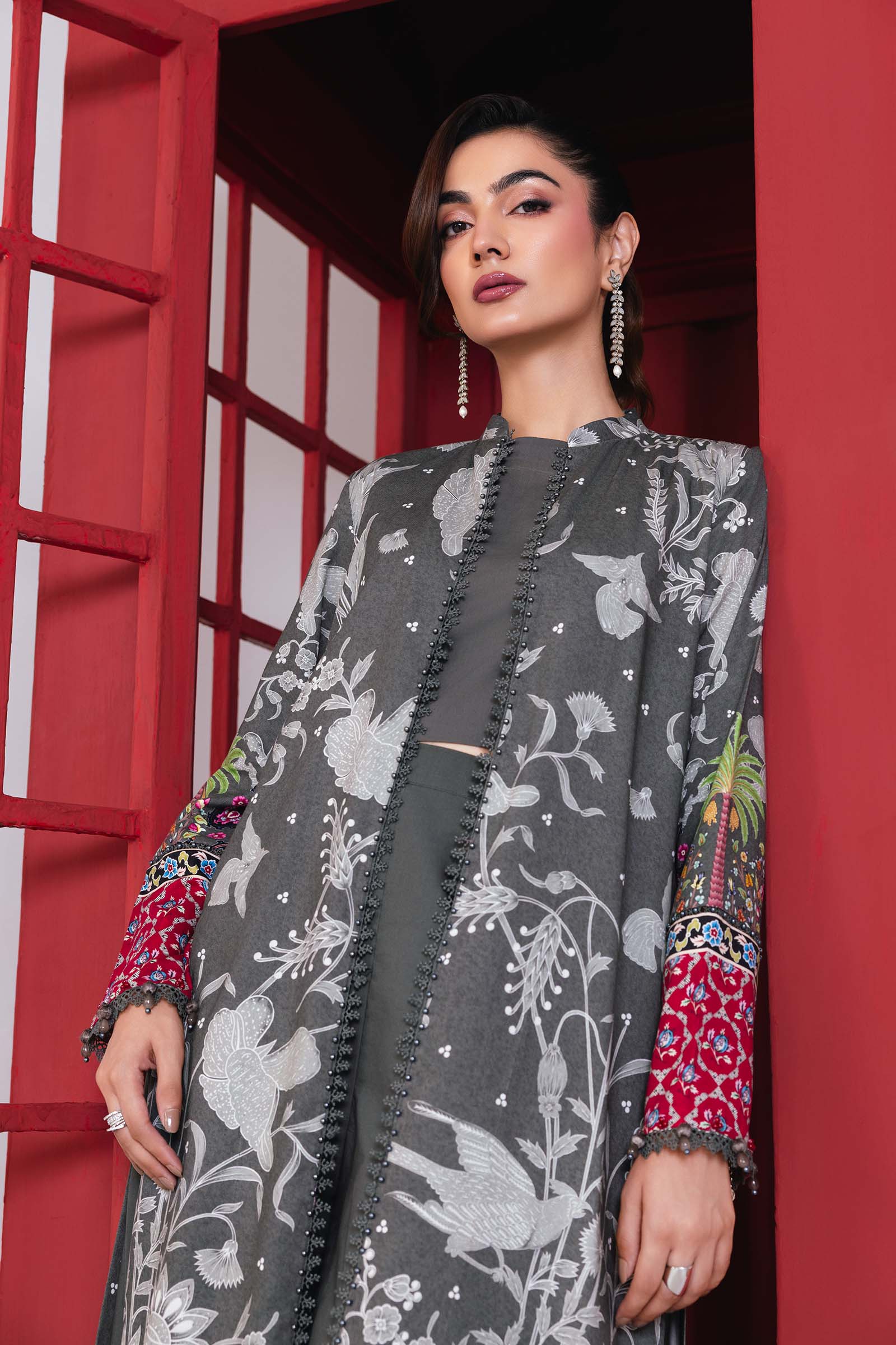 3 Pc Unstitched Printed Marina Twill Suit - Image 3
